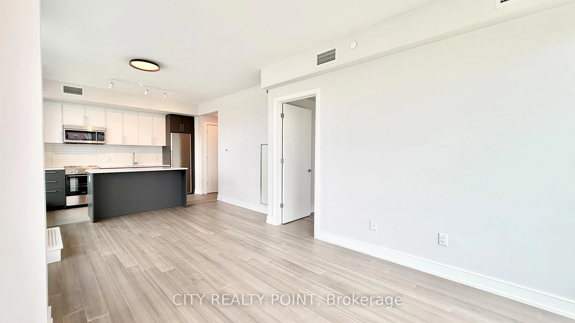Photo 7 of Unit 1003, 664 Spadina Avenue, Toronto, University — HOMEH