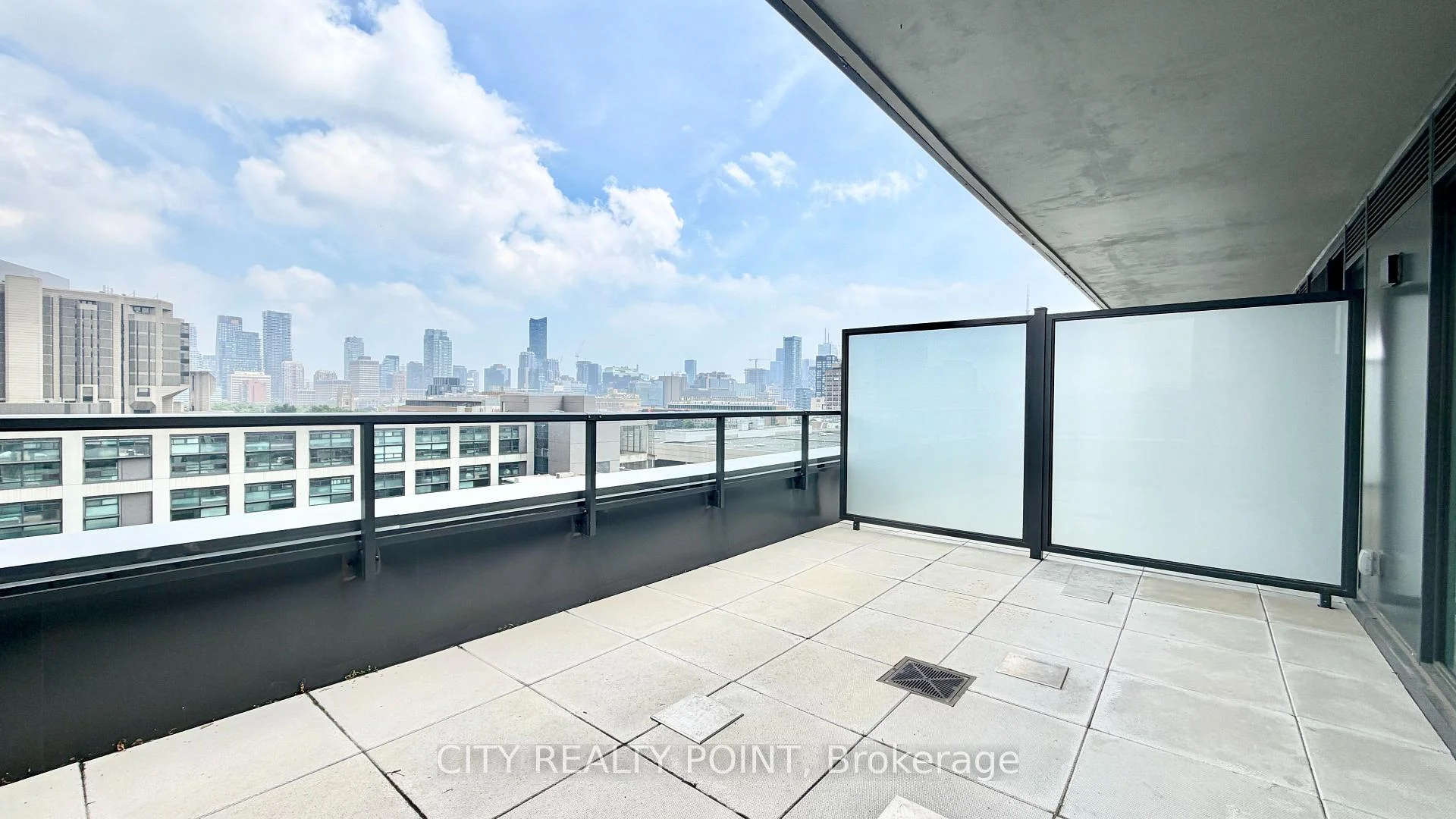 Photo 19 of Unit 1003, 664 Spadina Avenue, Toronto, University — HOMEH
