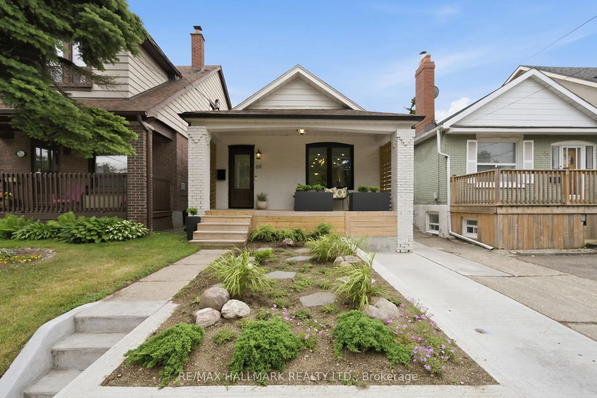 Photo 2 of 69 Gatwick Avenue, Toronto, Woodbine-Lumsden — HOMEH