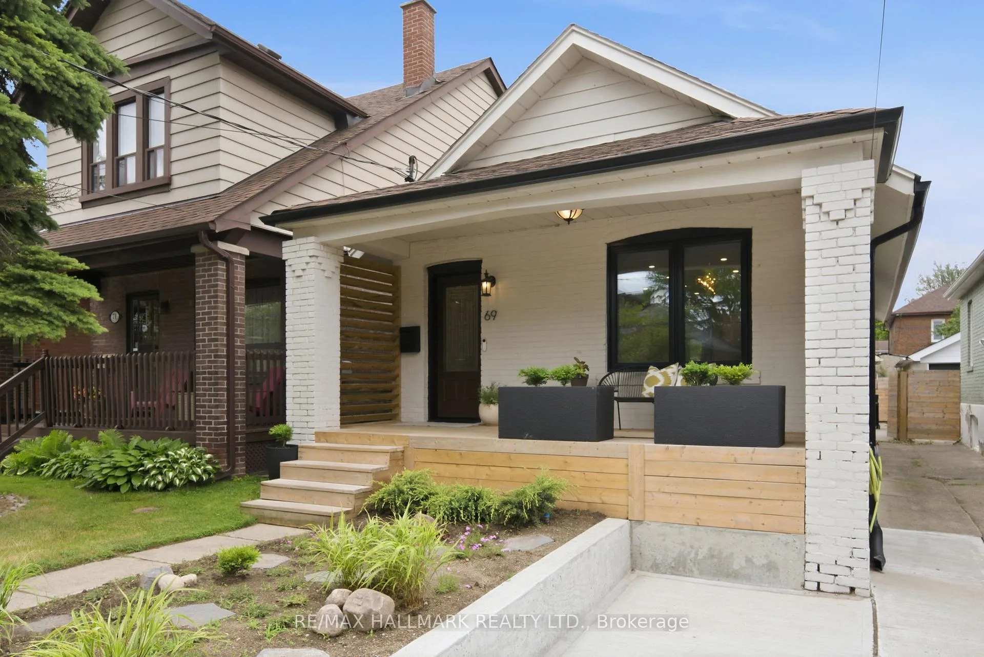 Photo 5 of 69 Gatwick Avenue, Toronto, Woodbine-Lumsden — HOMEH