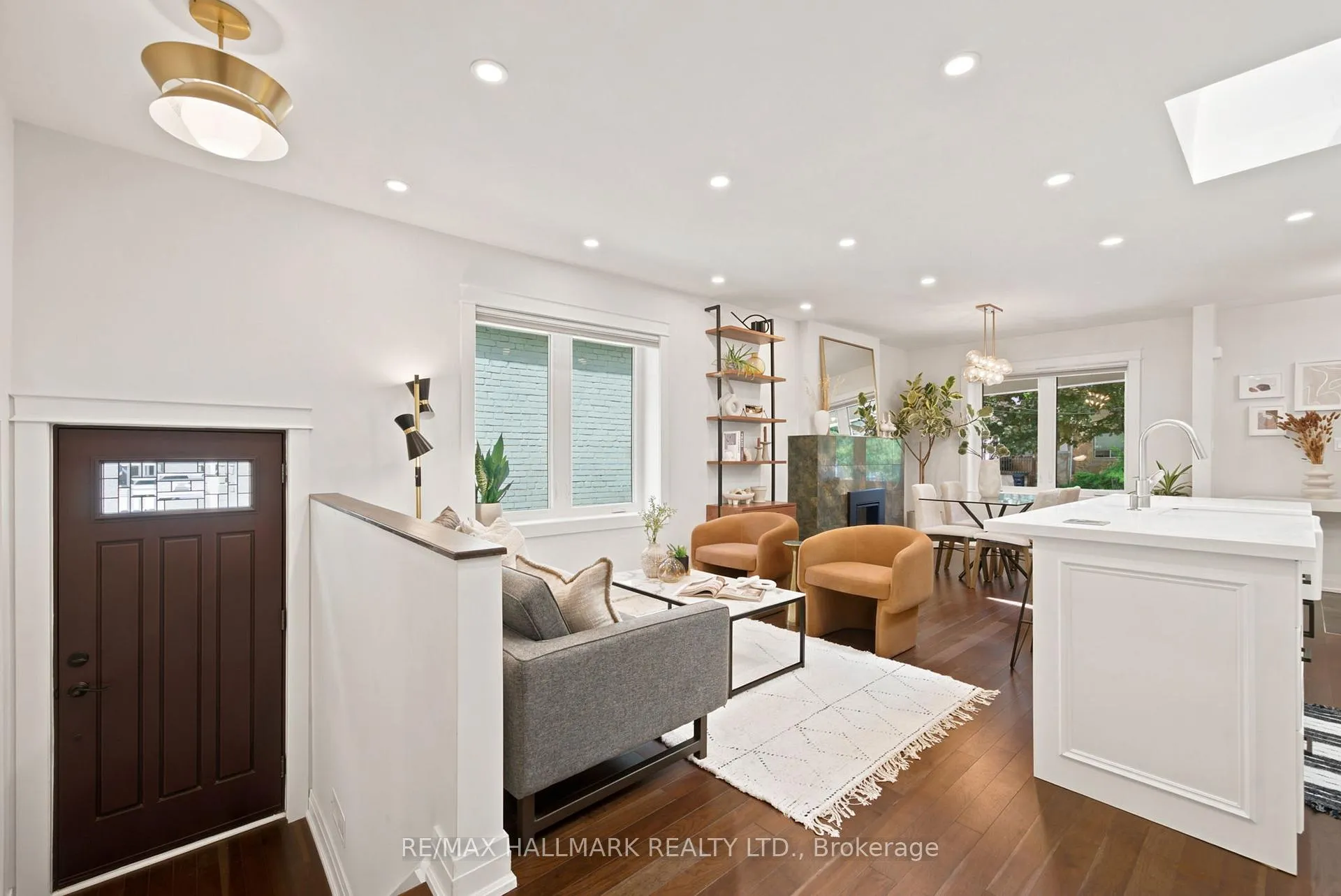 Photo 9 of 69 Gatwick Avenue, Toronto, Woodbine-Lumsden — HOMEH