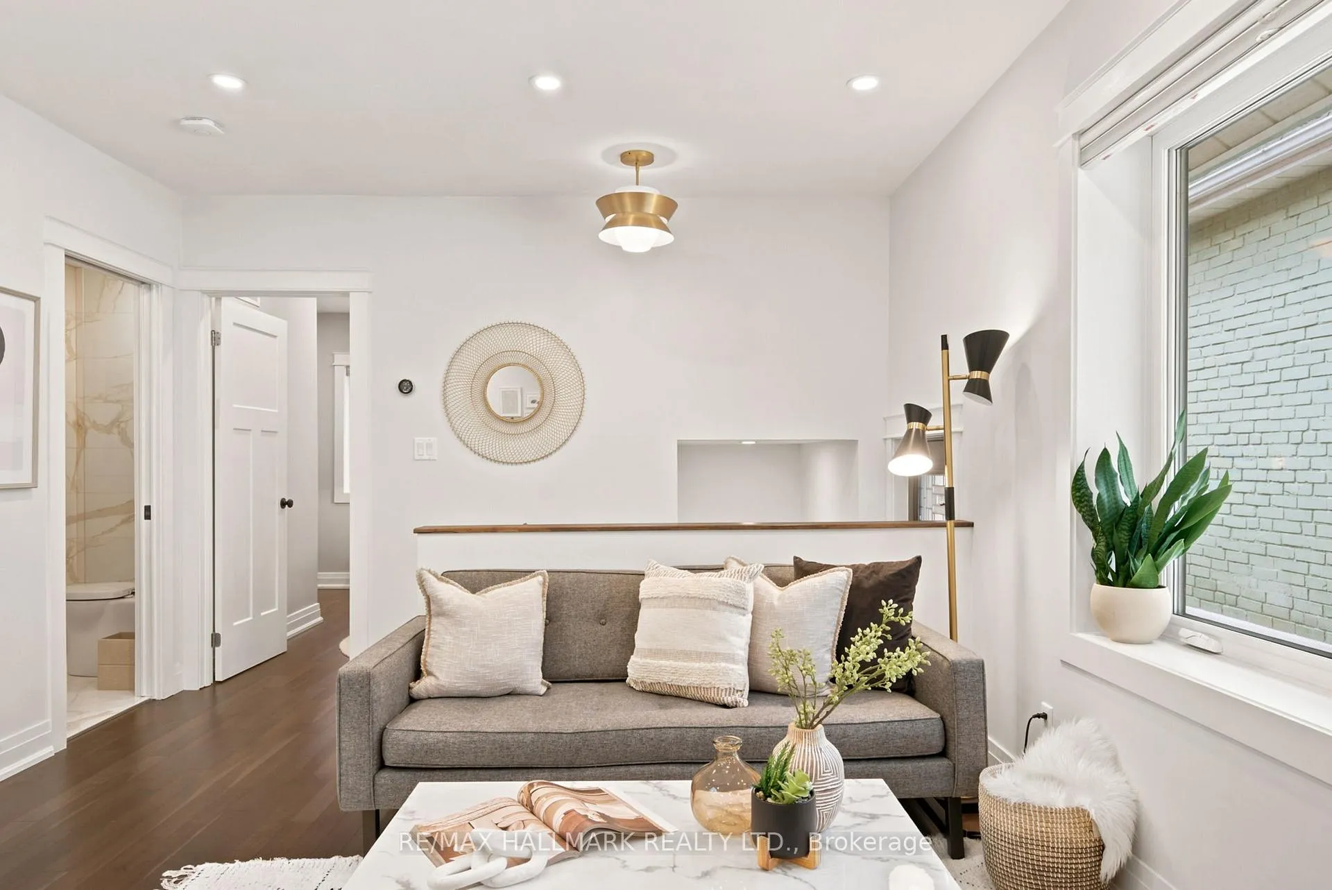 Photo 22 of 69 Gatwick Avenue, Toronto, Woodbine-Lumsden — HOMEH