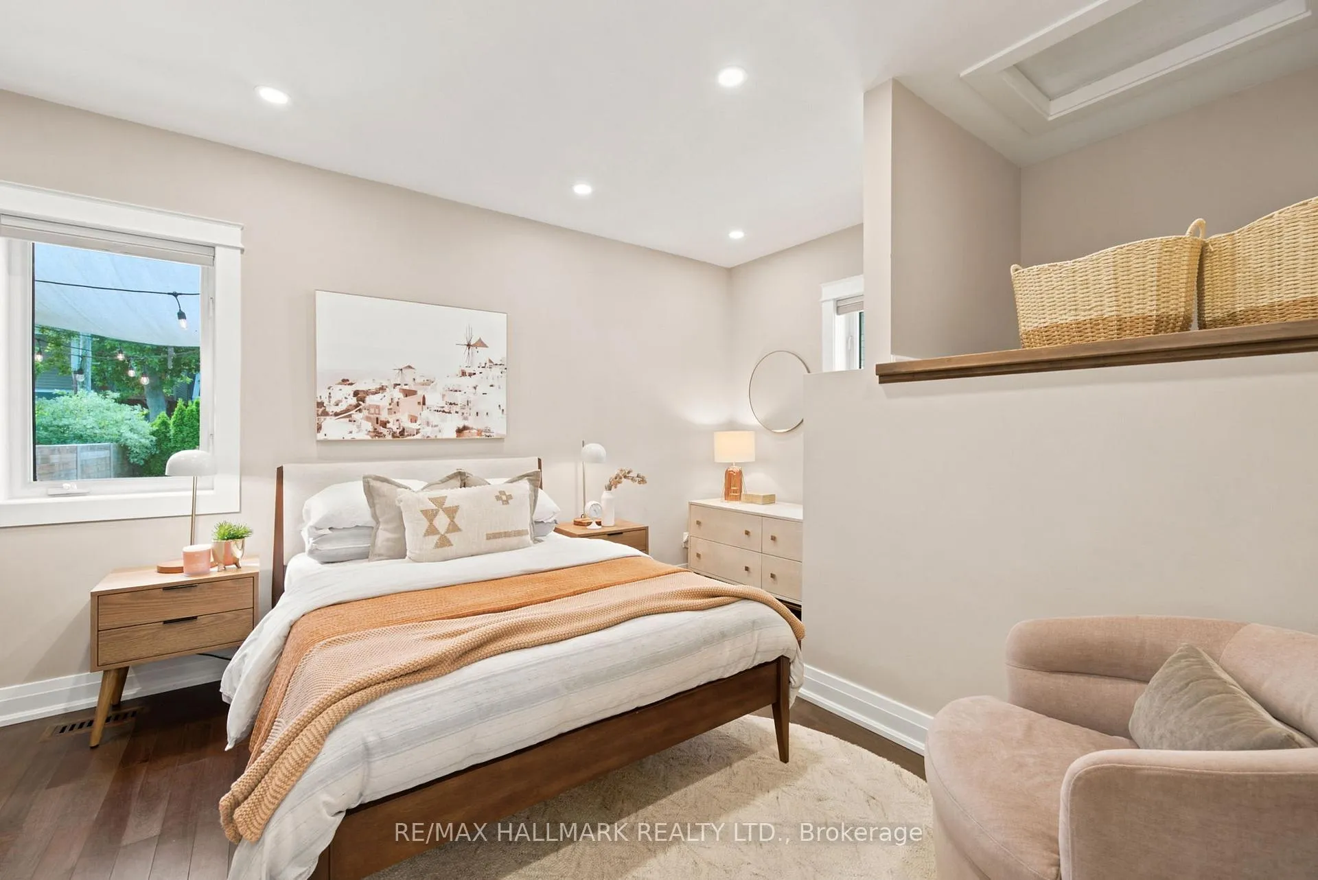 Photo 23 of 69 Gatwick Avenue, Toronto, Woodbine-Lumsden — HOMEH