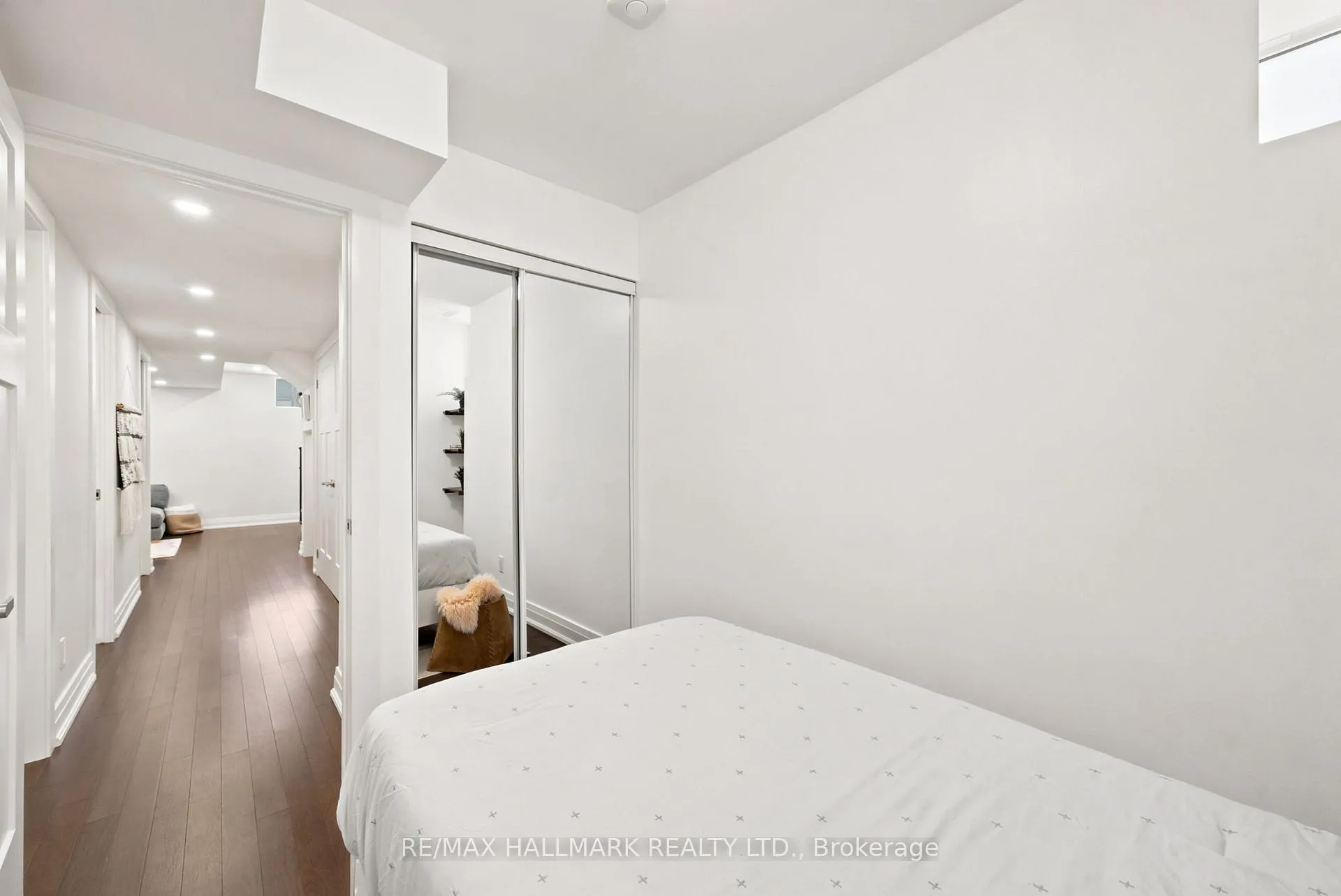 Photo 27 of 69 Gatwick Avenue, Toronto, Woodbine-Lumsden — HOMEH