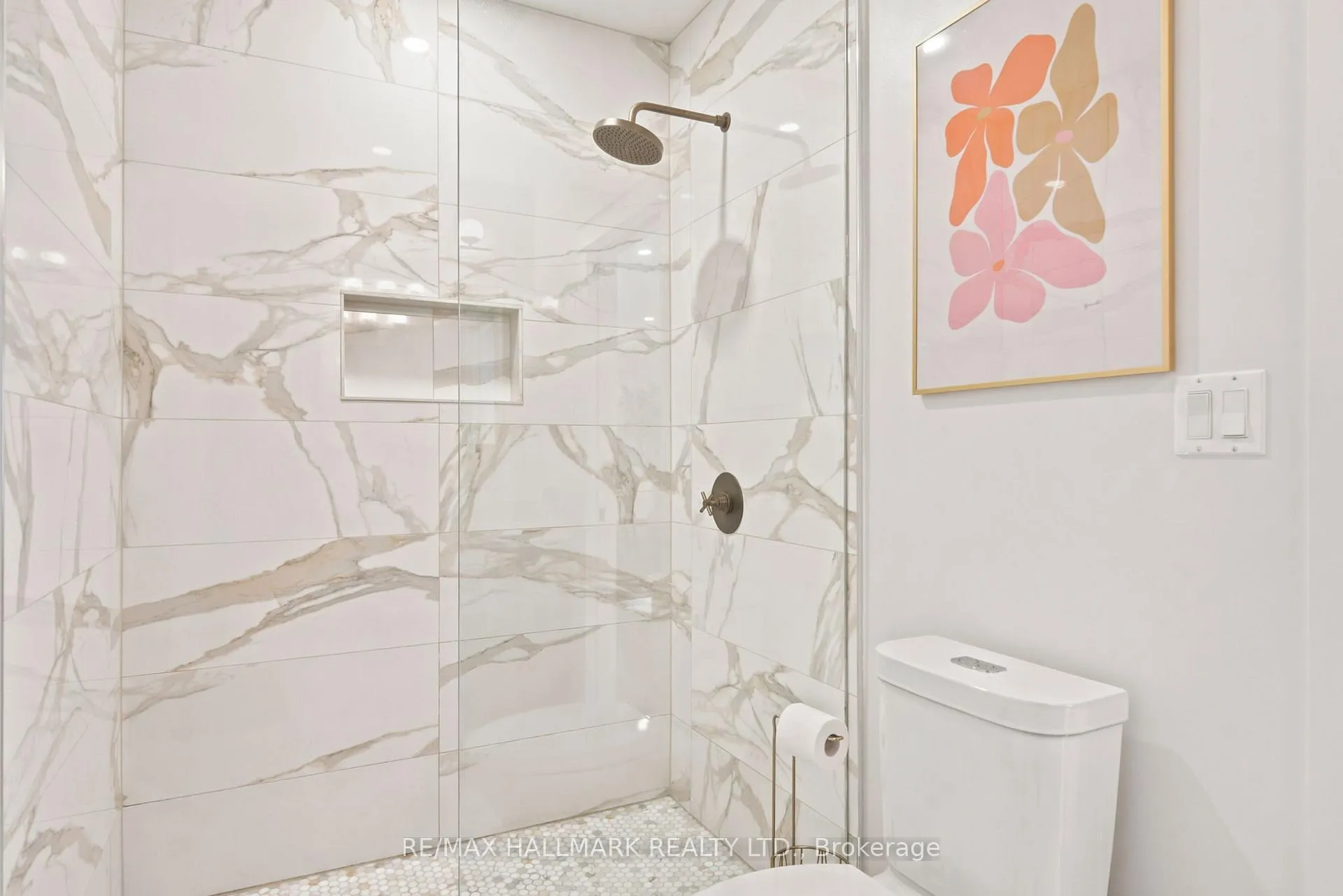 Photo 31 of 69 Gatwick Avenue, Toronto, Woodbine-Lumsden — HOMEH