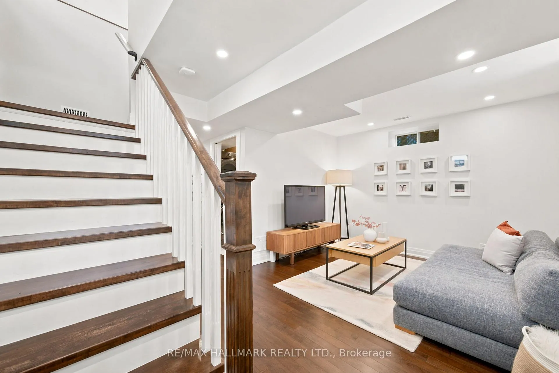 Photo 35 of 69 Gatwick Avenue, Toronto, Woodbine-Lumsden — HOMEH