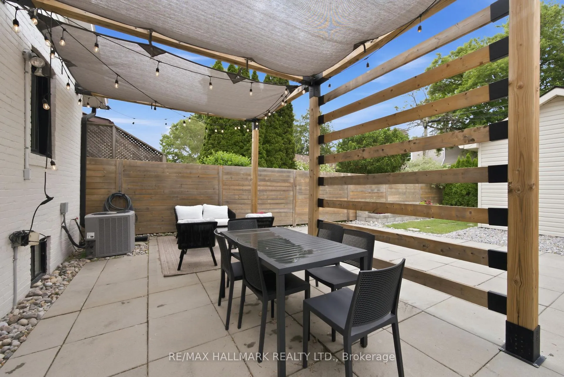 Photo 39 of 69 Gatwick Avenue, Toronto, Woodbine-Lumsden — HOMEH
