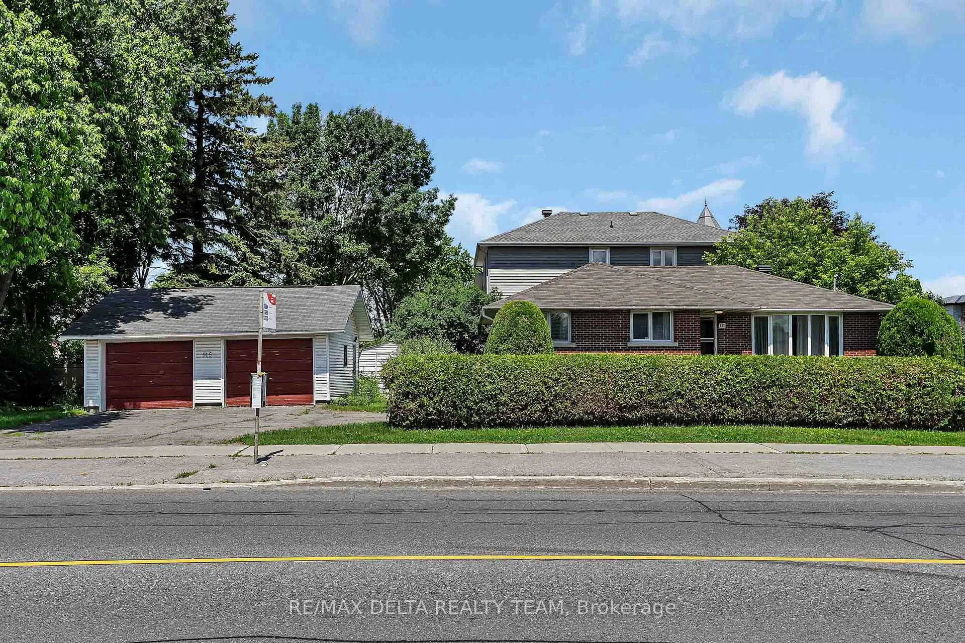 Photo 3 of 115 Meadowlands Drive W, Ottawa, Meadowlands/St. Claire Gardens — HOMEH
