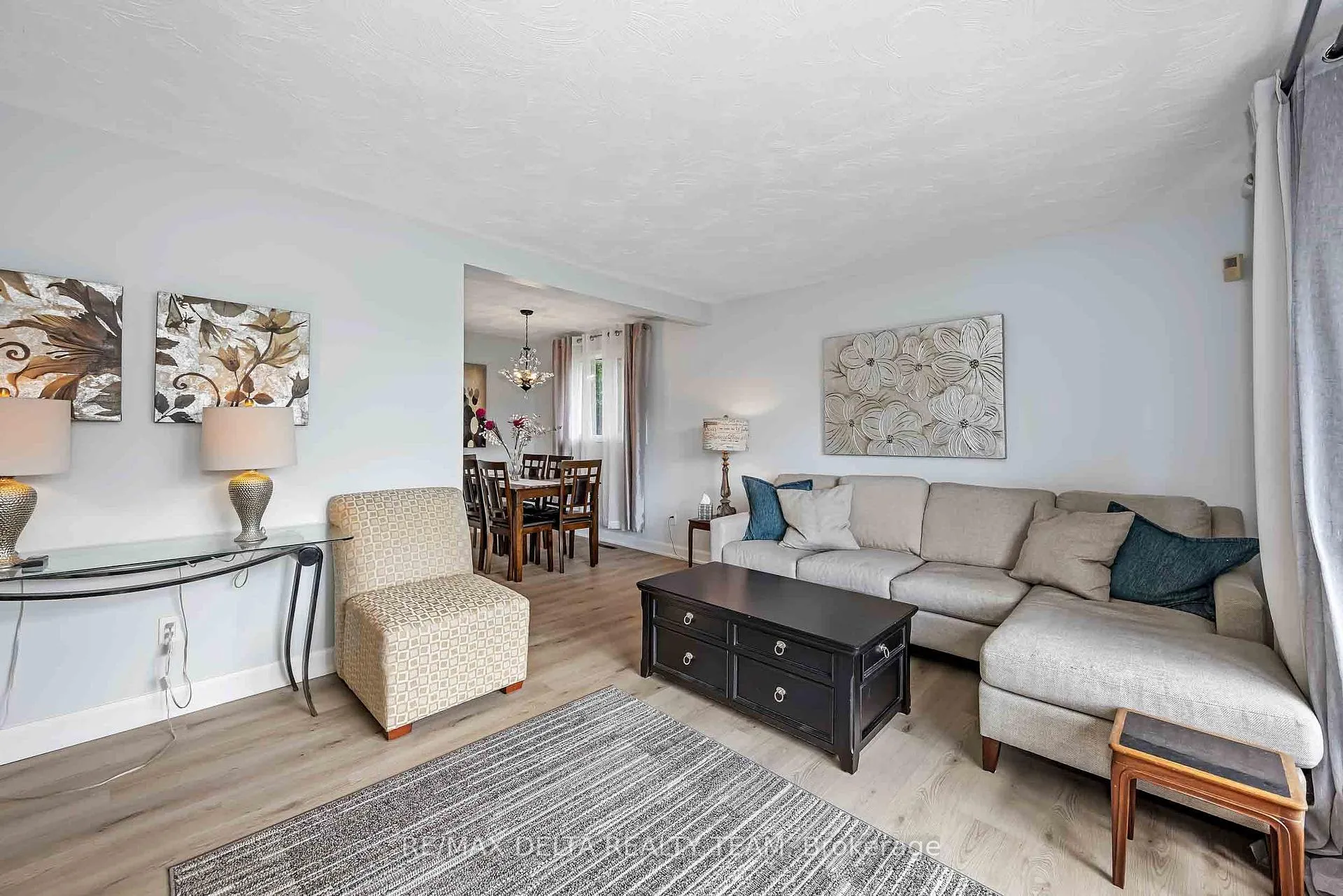 Photo 10 of 115 Meadowlands Drive W, Ottawa, Meadowlands/St. Claire Gardens — HOMEH