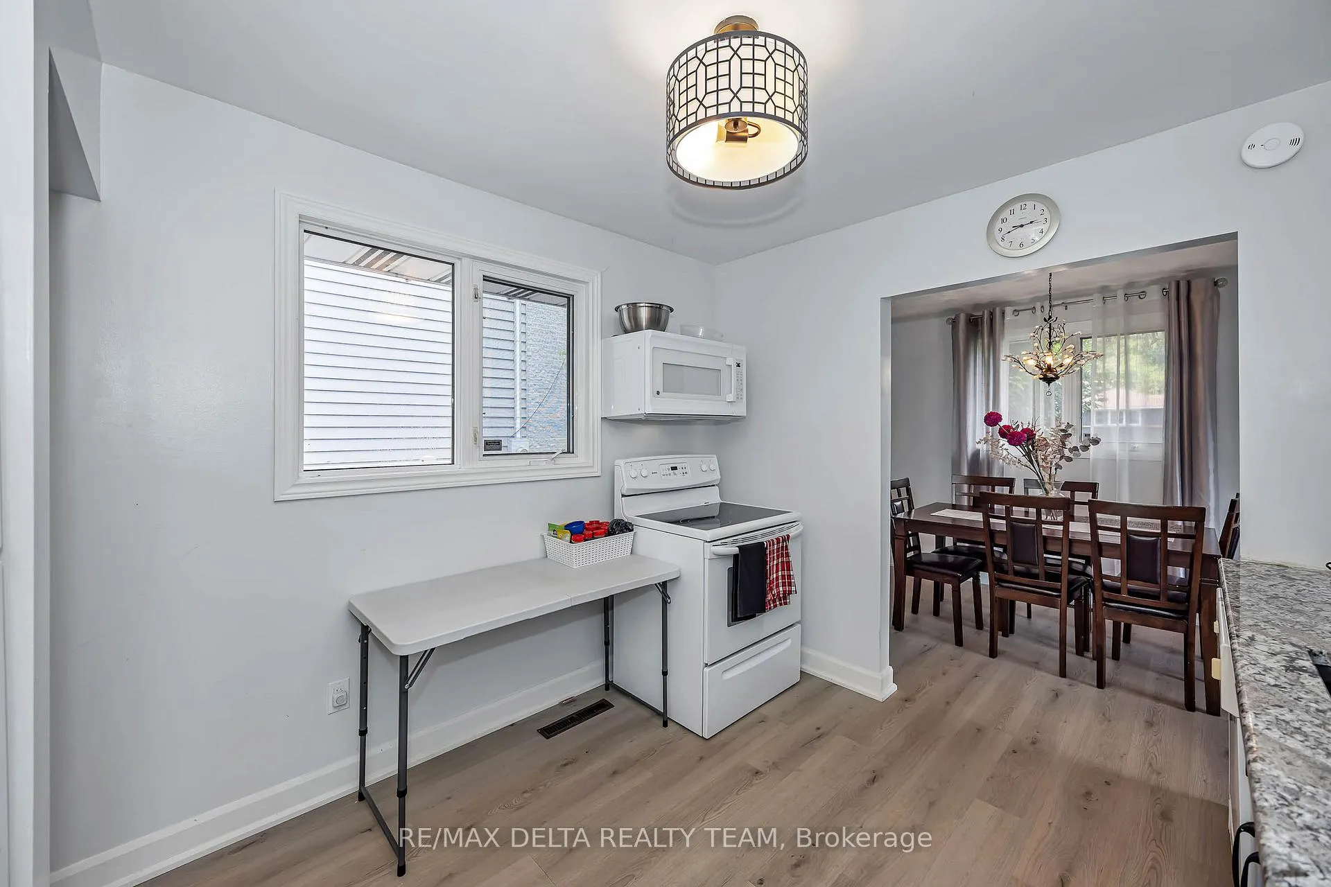 Photo 13 of 115 Meadowlands Drive W, Ottawa, Meadowlands/St. Claire Gardens — HOMEH