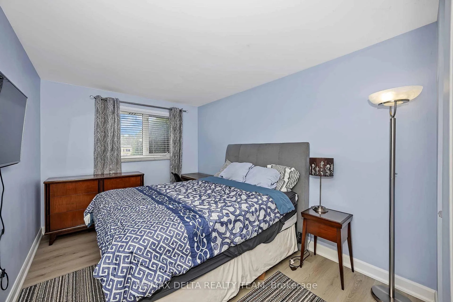 Photo 18 of 115 Meadowlands Drive W, Ottawa, Meadowlands/St. Claire Gardens — HOMEH