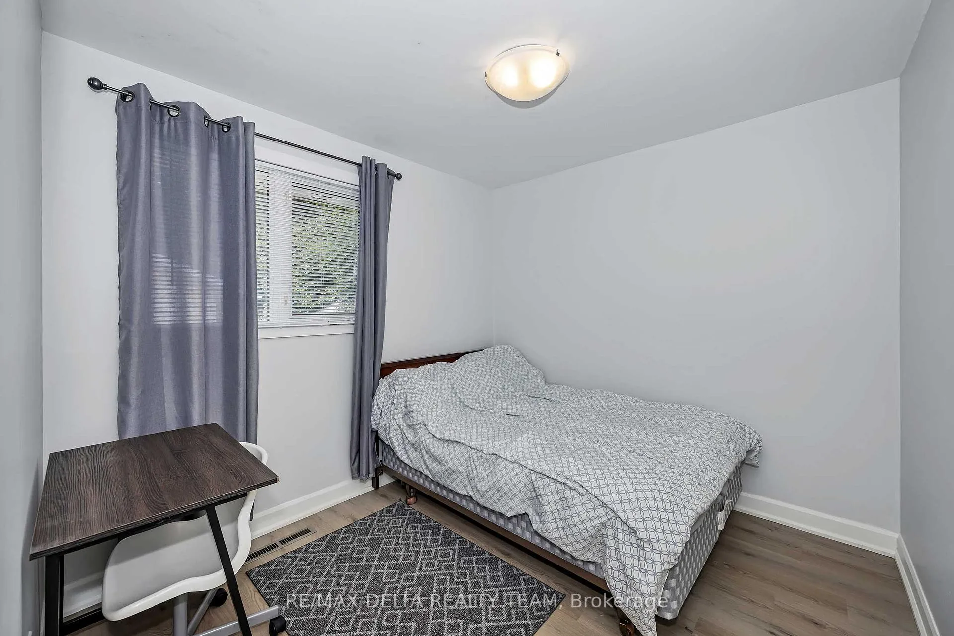 Photo 20 of 115 Meadowlands Drive W, Ottawa, Meadowlands/St. Claire Gardens — HOMEH
