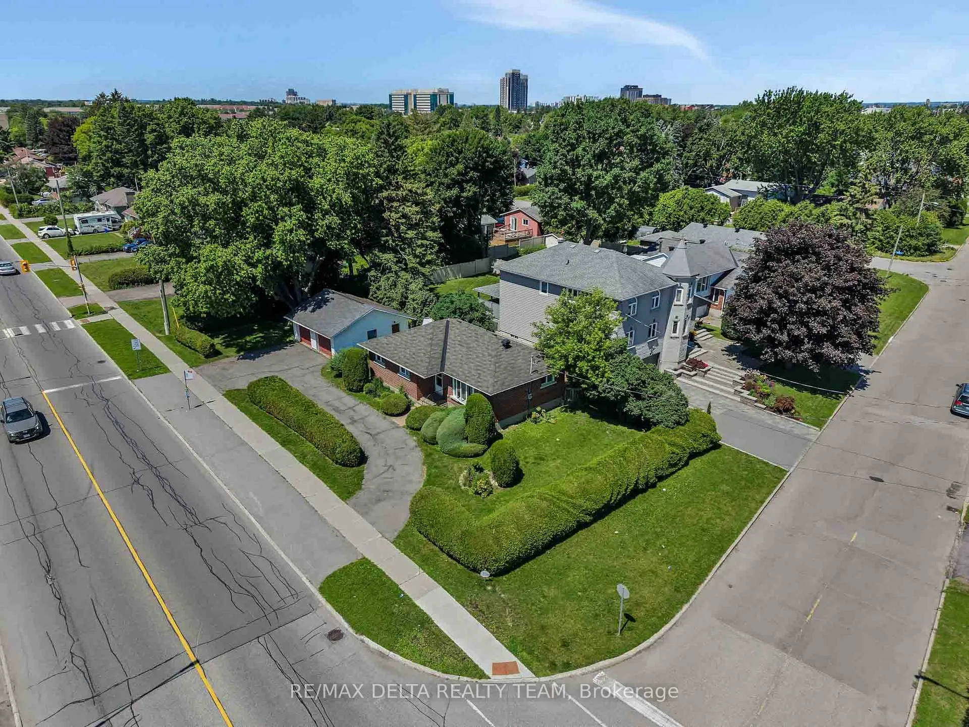 Photo 31 of 115 Meadowlands Drive W, Ottawa, Meadowlands/St. Claire Gardens — HOMEH