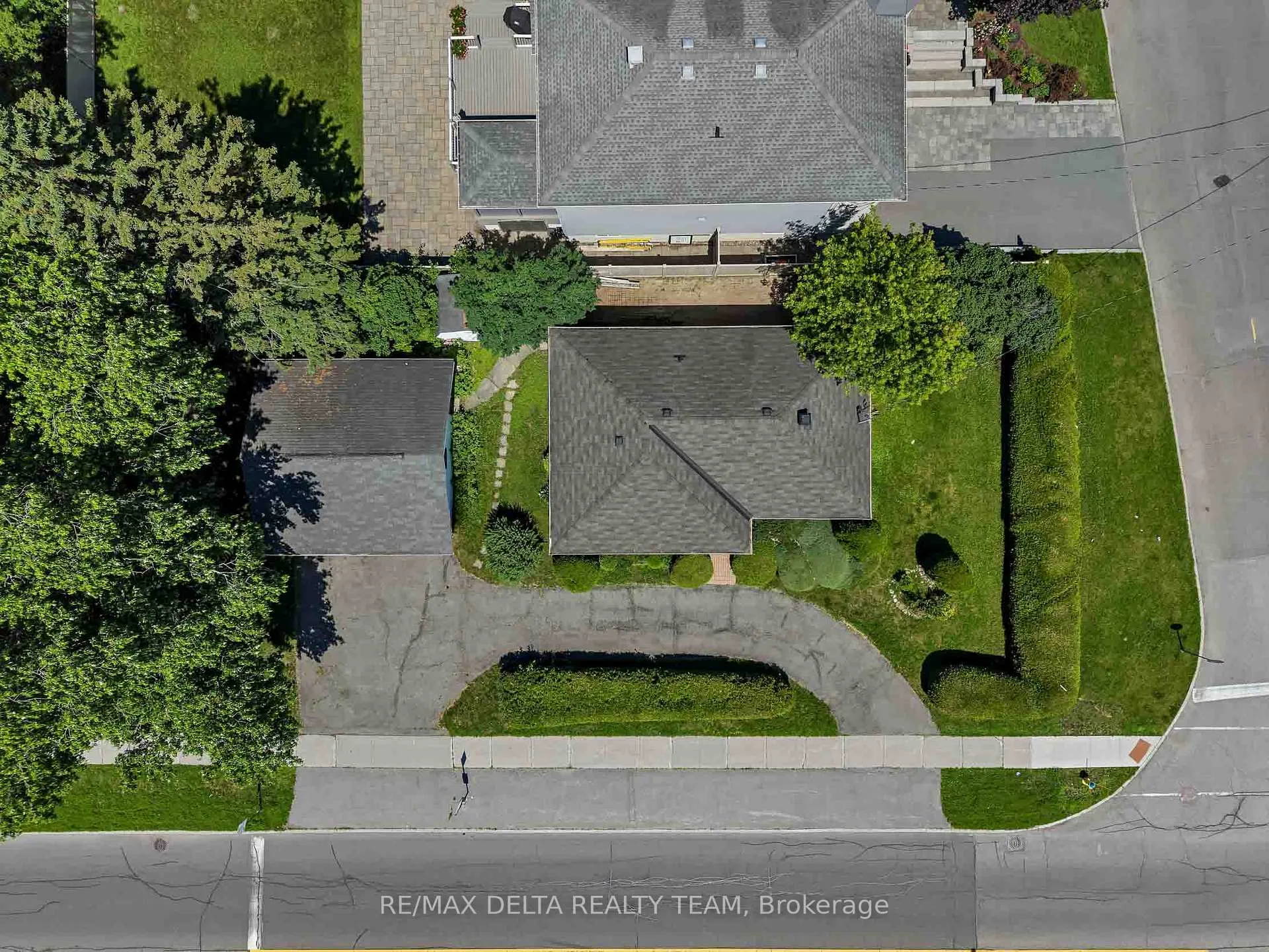 Photo 33 of 115 Meadowlands Drive W, Ottawa, Meadowlands/St. Claire Gardens — HOMEH