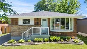 Photo 3 of 27 Bobolink Road, Hamilton, Bruleville — HOMEH
