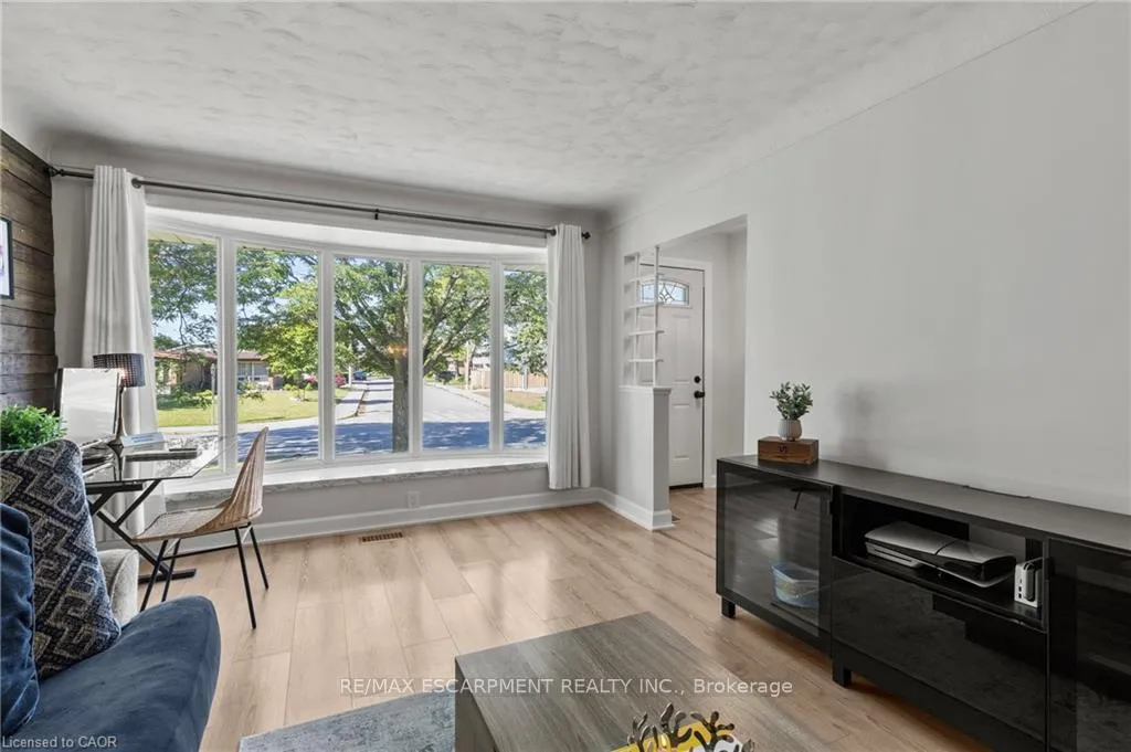 Photo 18 of 27 Bobolink Road, Hamilton, Bruleville — HOMEH