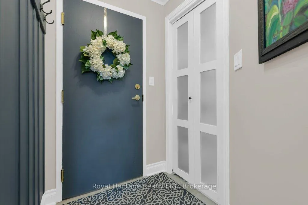 Photo 5 of Unit 203, 9 Centre Street, Greater Napanee, Greater Napanee — HOMEH