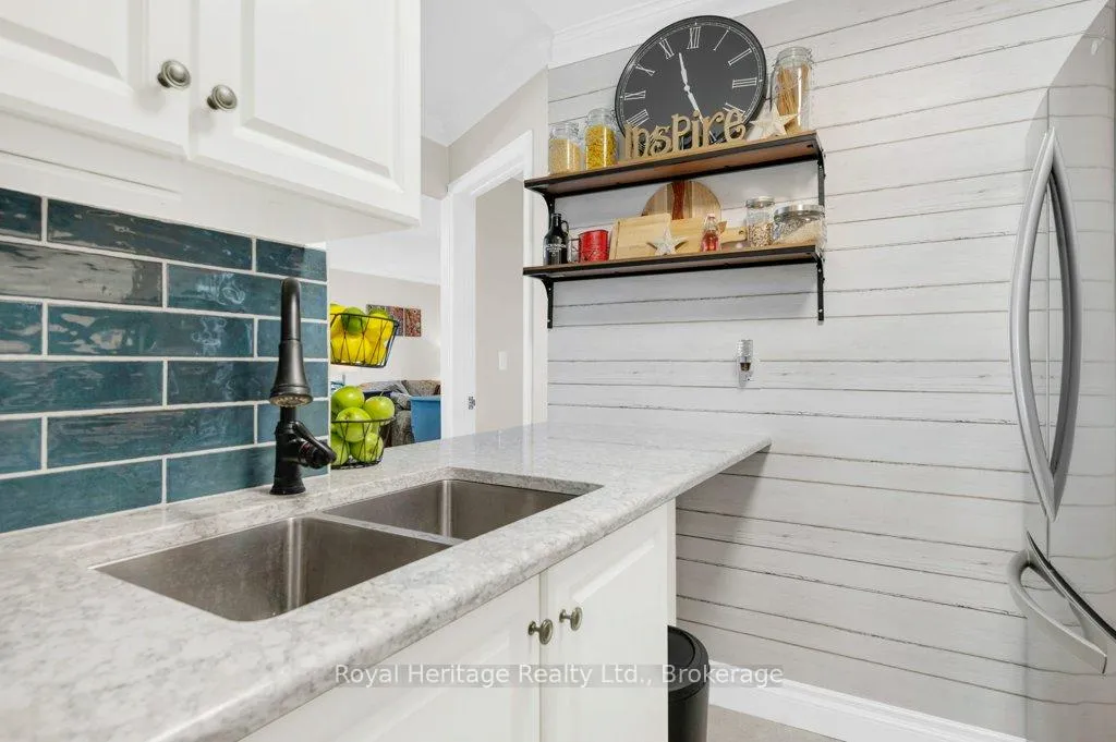 Photo 8 of Unit 203, 9 Centre Street, Greater Napanee, Greater Napanee — HOMEH