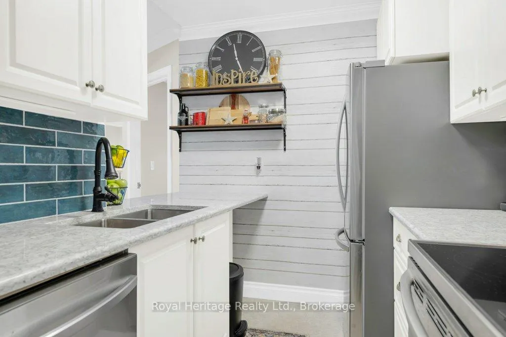 Photo 10 of Unit 203, 9 Centre Street, Greater Napanee, Greater Napanee — HOMEH