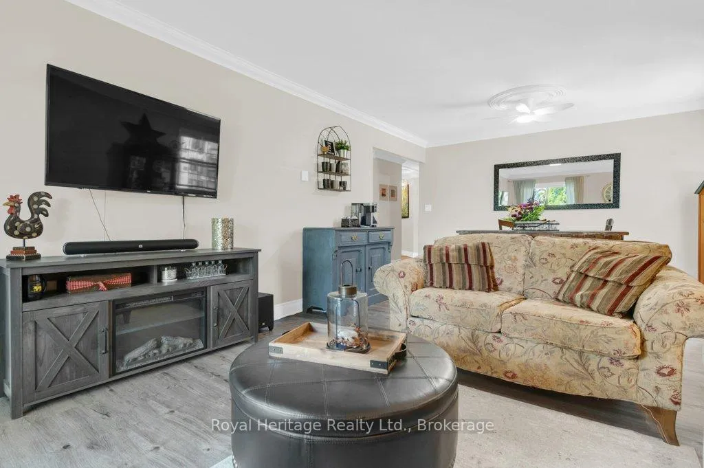 Photo 17 of Unit 203, 9 Centre Street, Greater Napanee, Greater Napanee — HOMEH