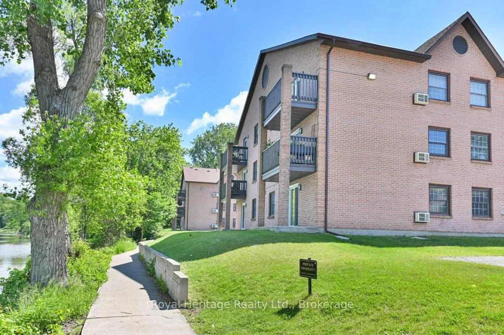 Photo 32 of Unit 203, 9 Centre Street, Greater Napanee, Greater Napanee — HOMEH