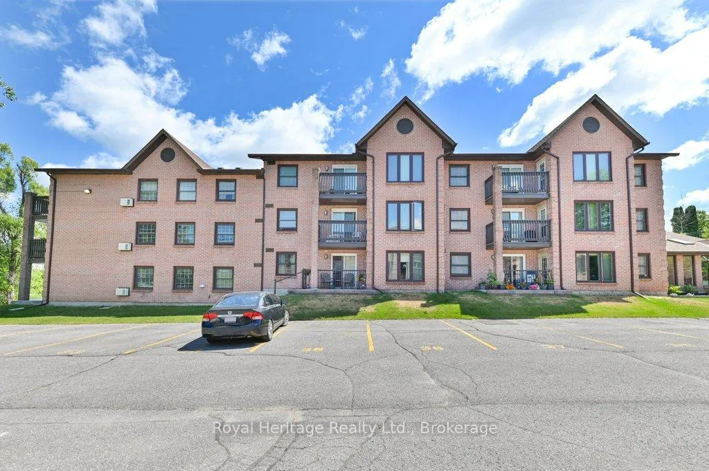 Photo 37 of Unit 203, 9 Centre Street, Greater Napanee, Greater Napanee — HOMEH