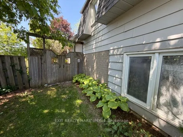 Photo 53 of 91 Burbank Crescent, Orangeville — HOMEH