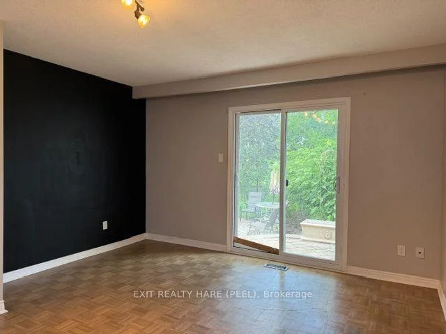 Photo 12 of 91 Burbank Crescent, Orangeville — HOMEH