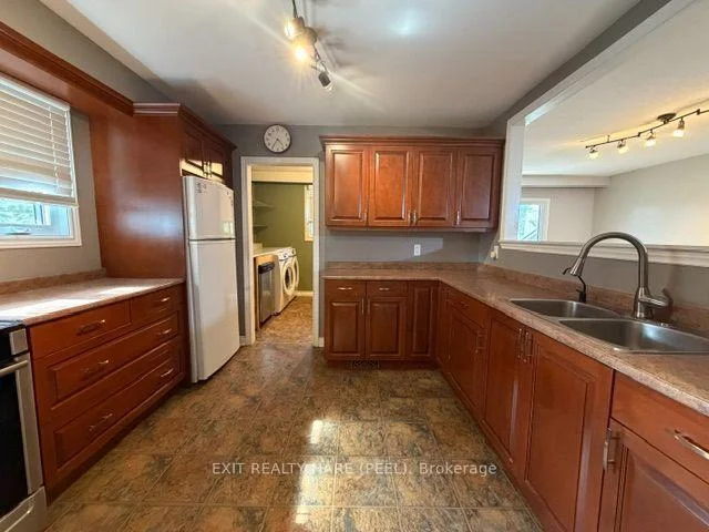 Photo 13 of 91 Burbank Crescent, Orangeville — HOMEH