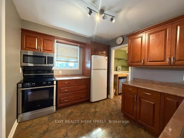 Photo 15 of 91 Burbank Crescent, Orangeville — HOMEH