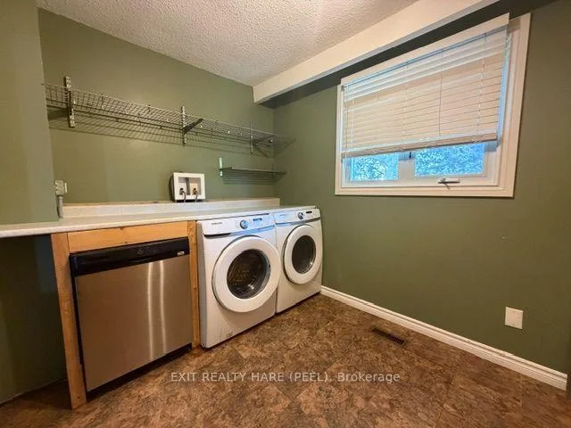 Photo 46 of 91 Burbank Crescent, Orangeville — HOMEH