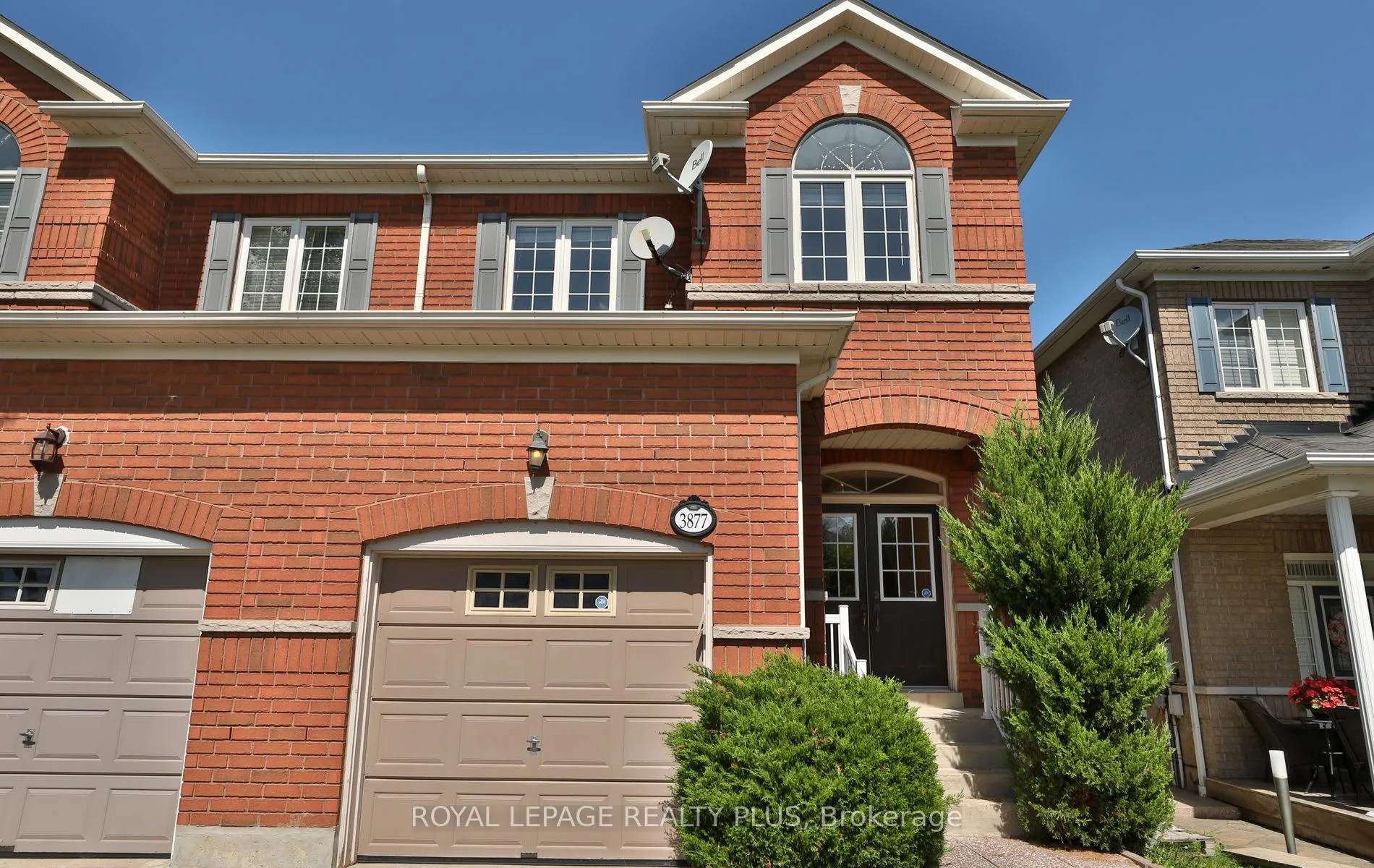 Photo 2 of 3877 Stardust Drive, Mississauga, Churchill Meadows — HOMEH