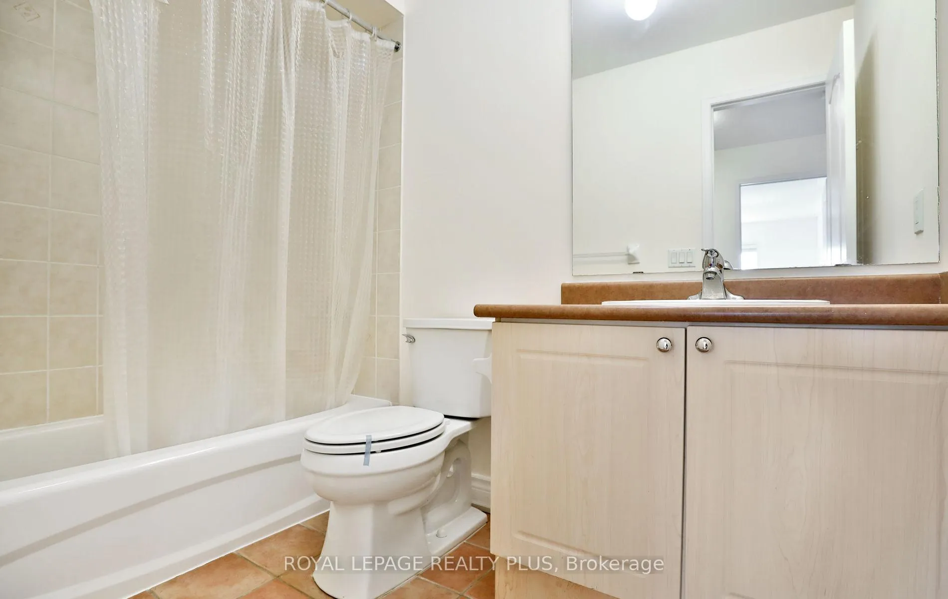 Photo 24 of 3877 Stardust Drive, Mississauga, Churchill Meadows — HOMEH