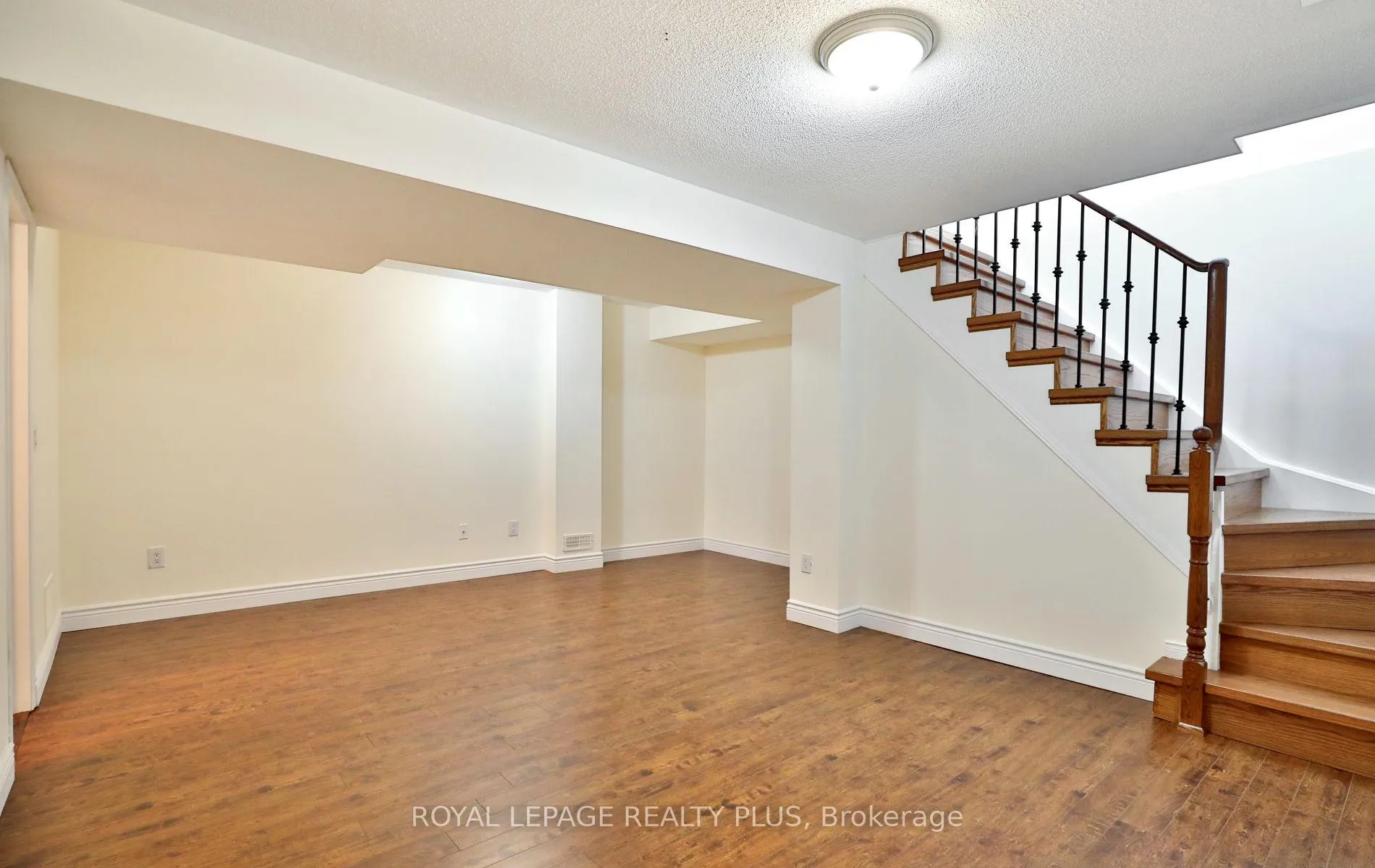 Photo 26 of 3877 Stardust Drive, Mississauga, Churchill Meadows — HOMEH