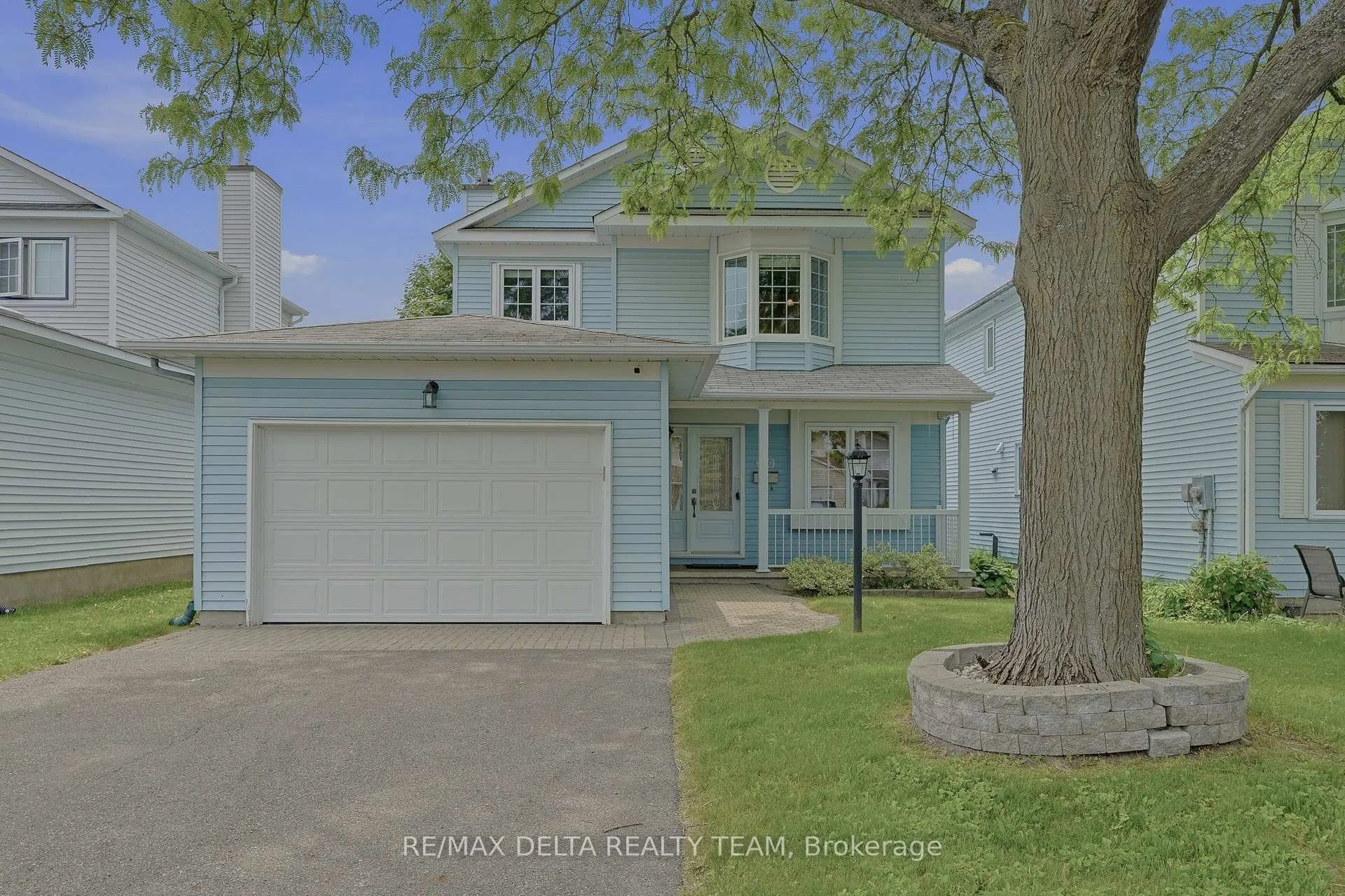 Photo 1 of 310 Mceachern Crescent, Ottawa, Bilberry Creek/Queenswood Heights — HOMEH