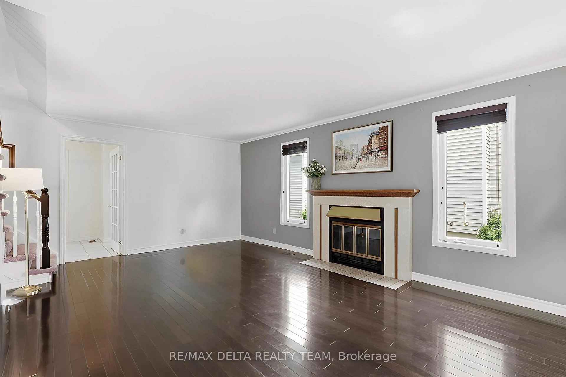 Photo 18 of 310 Mceachern Crescent, Ottawa, Bilberry Creek/Queenswood Heights — HOMEH