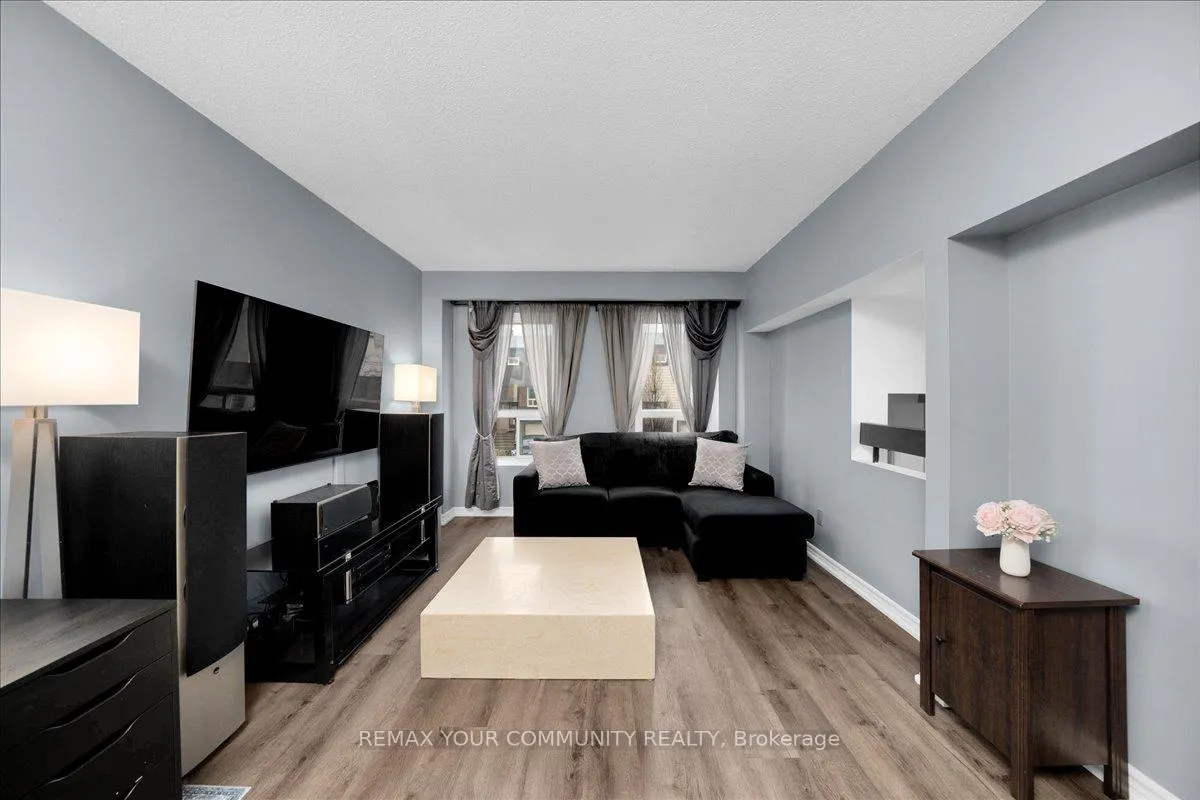 Photo 7 of Unit 126, 1221 Dundix Road, Mississauga, Applewood — HOMEH