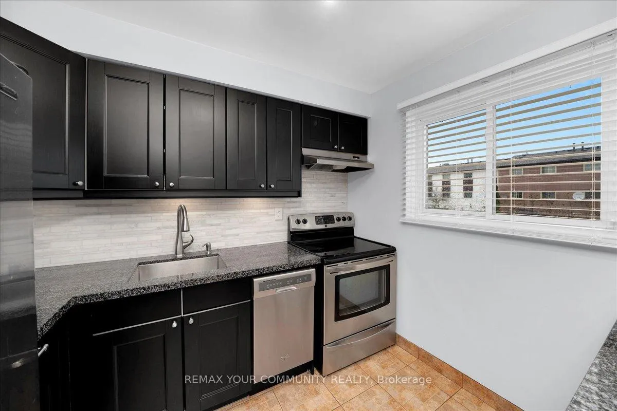 Photo 12 of Unit 126, 1221 Dundix Road, Mississauga, Applewood — HOMEH