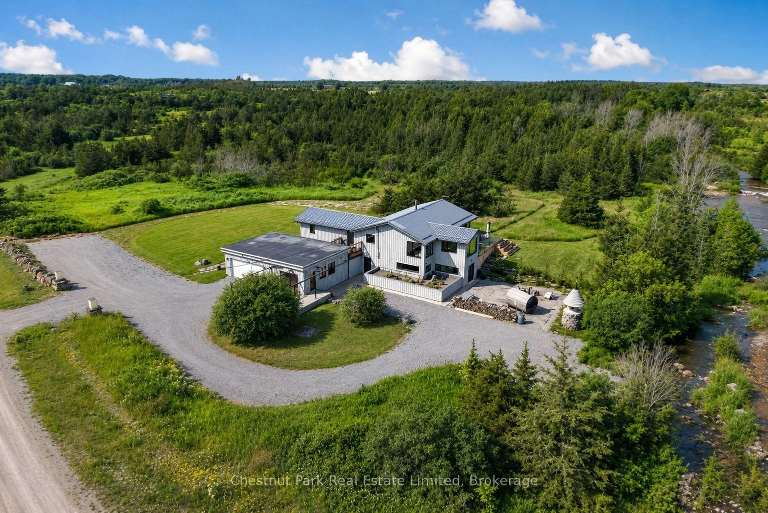Photo of 745 Crowes Road