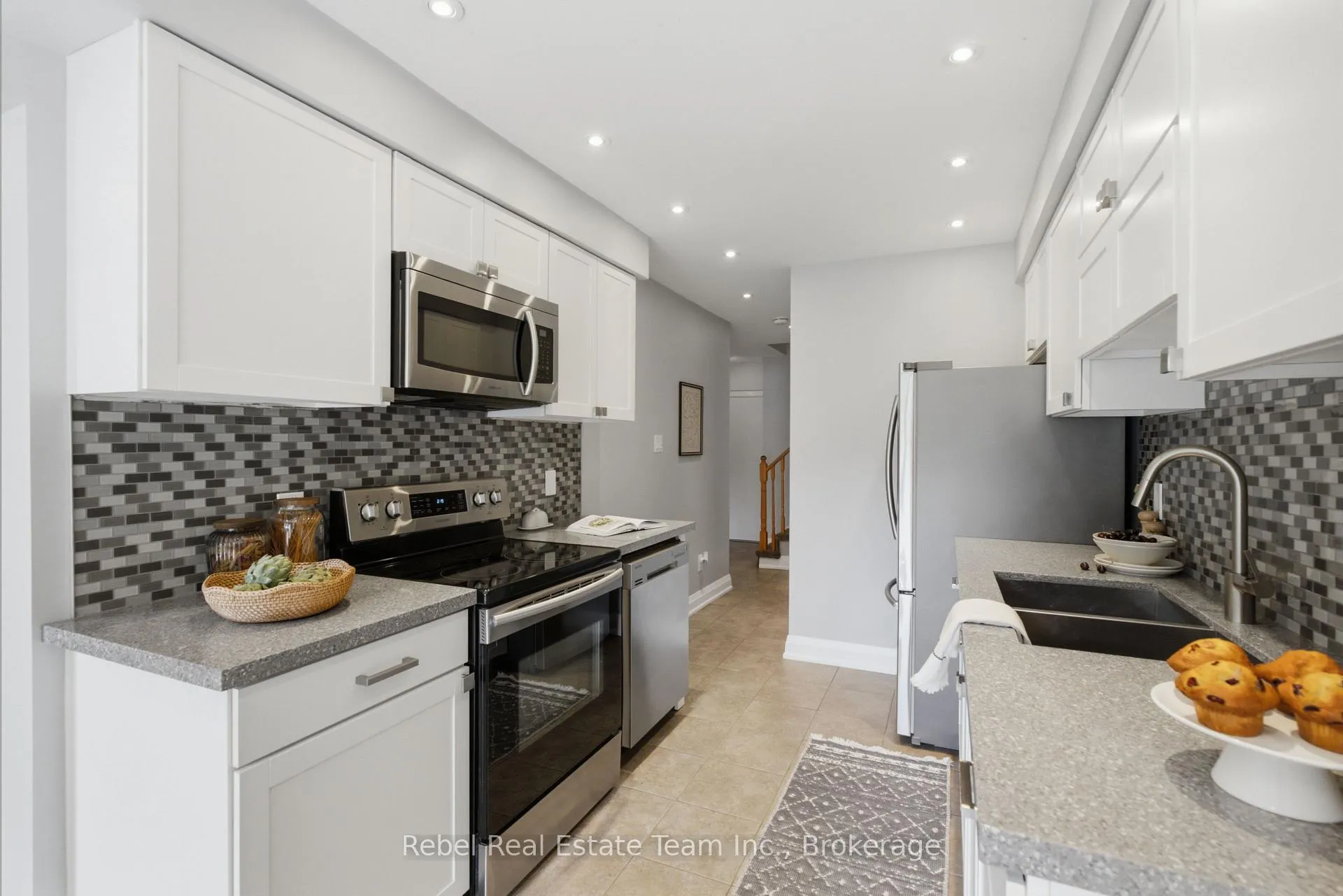 Photo 15 of 110 Vail Meadows Crescent, Clarington, Bowmanville — HOMEH