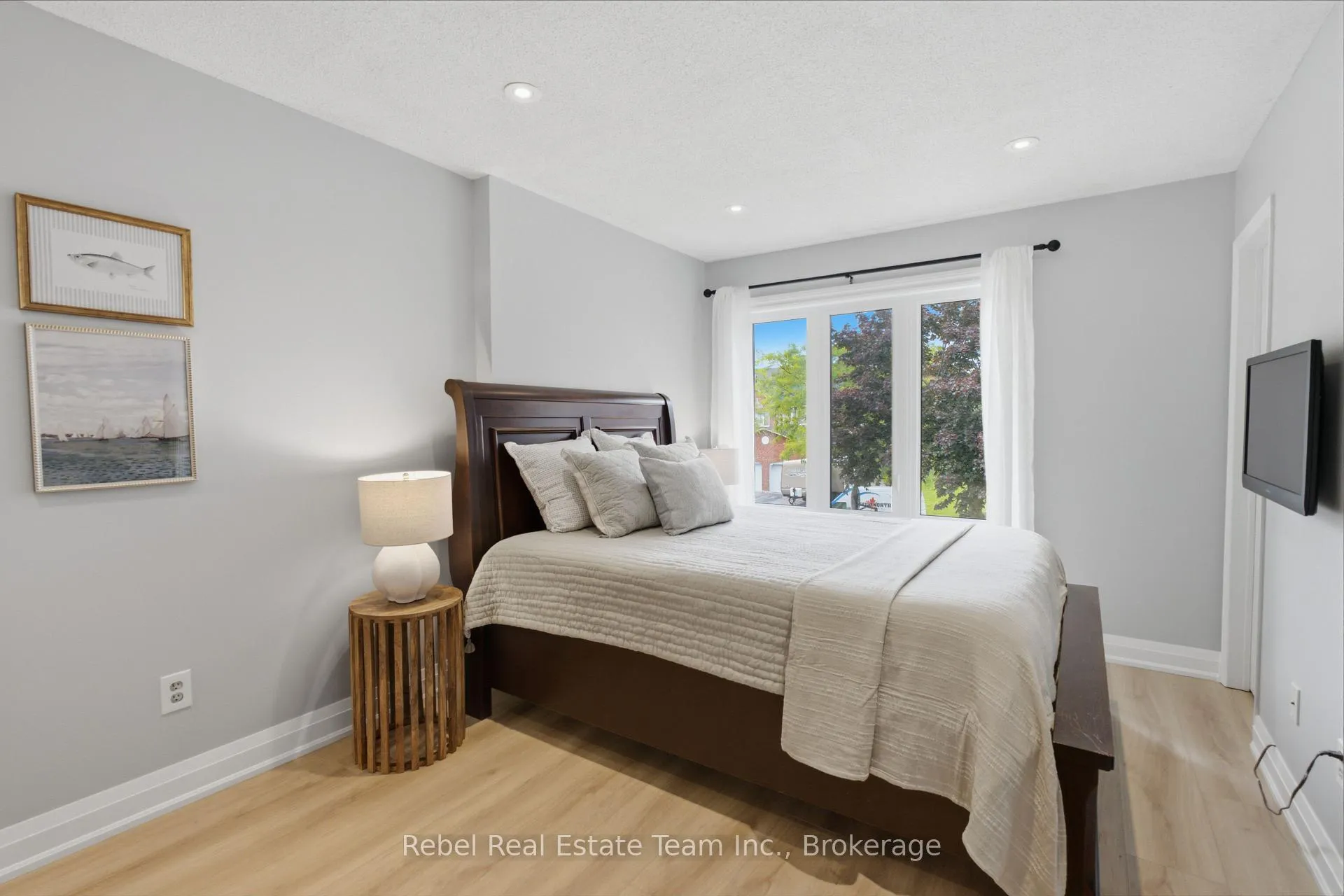 Photo 23 of 110 Vail Meadows Crescent, Clarington, Bowmanville — HOMEH