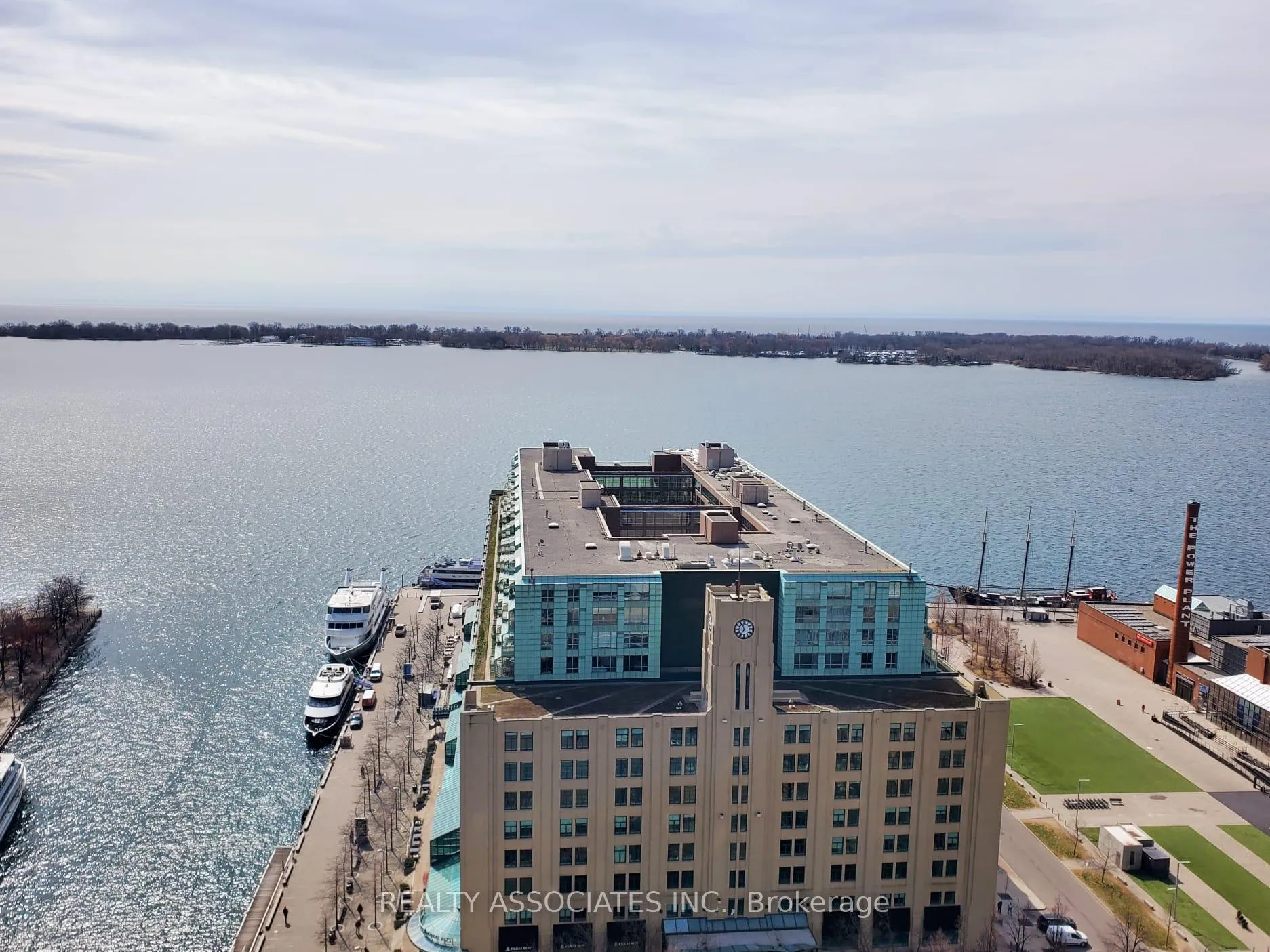 Photo 2 of Unit 2708, 8 York` Street, Toronto, Waterfront Communities — HOMEH
