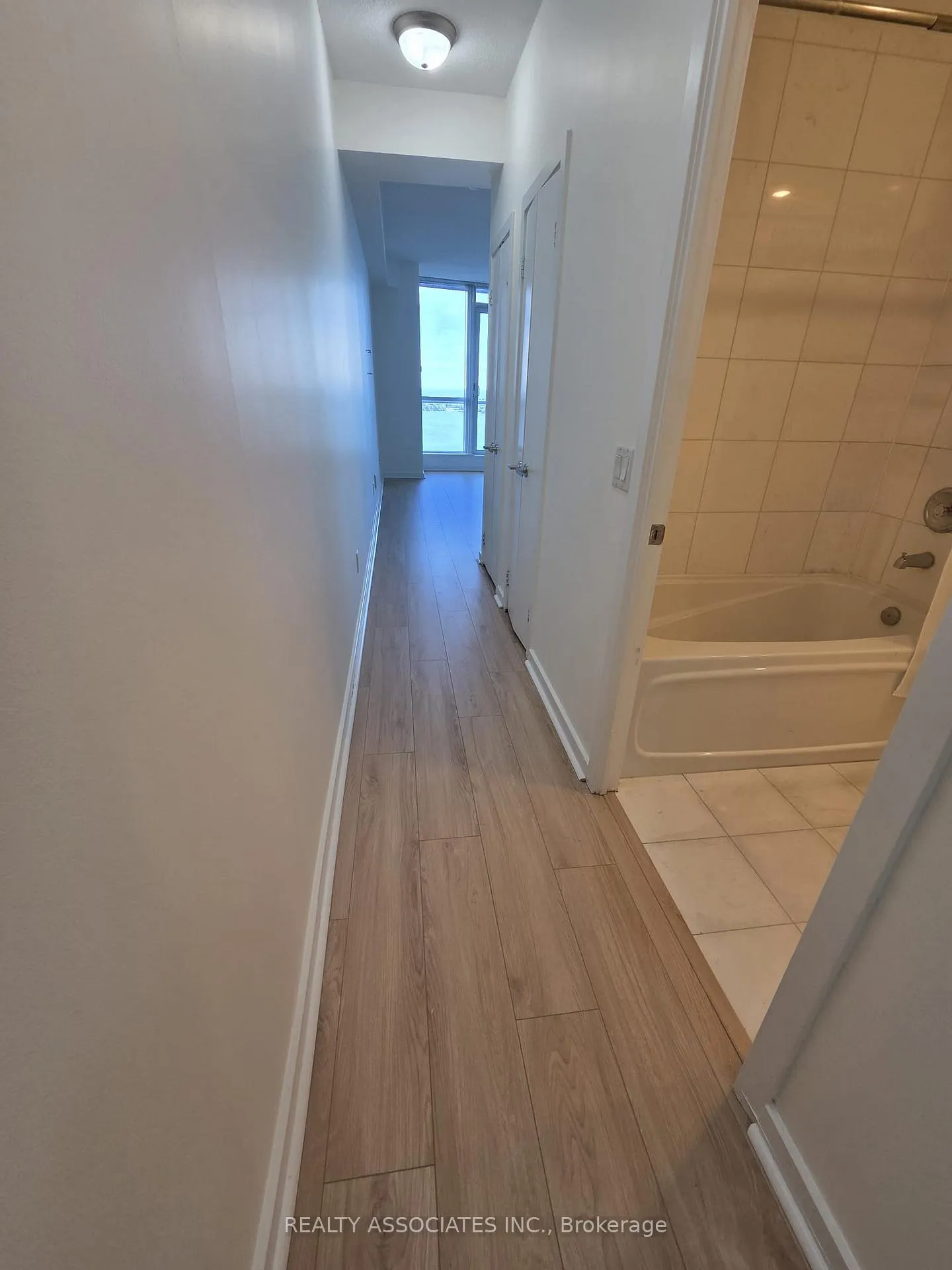 Photo 9 of Unit 2708, 8 York` Street, Toronto, Waterfront Communities — HOMEH