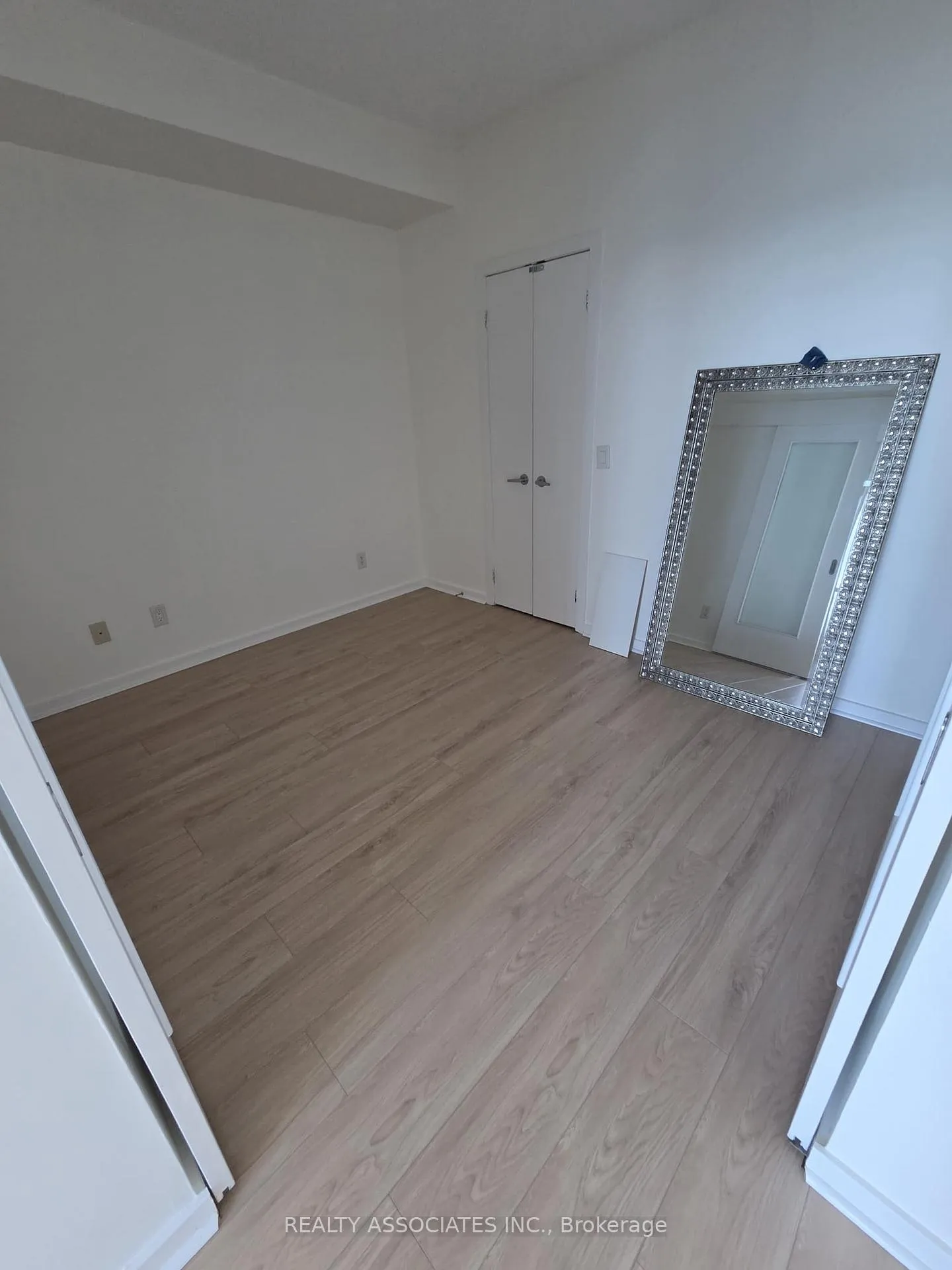 Photo 12 of Unit 2708, 8 York` Street, Toronto, Waterfront Communities — HOMEH