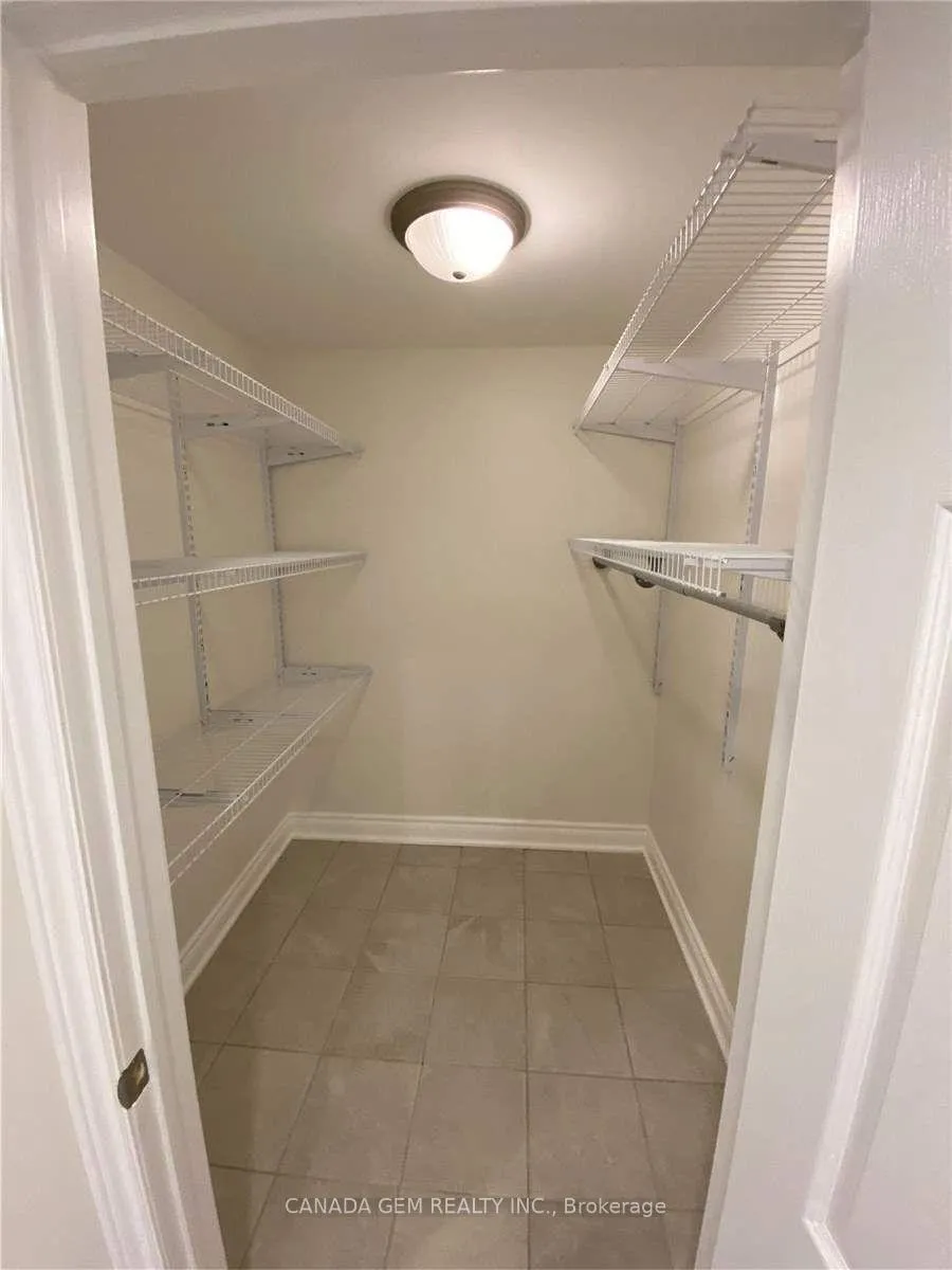 Photo 20 of 54 Clearmeadow Boulevard, Newmarket, Summerhill Estates — HOMEH