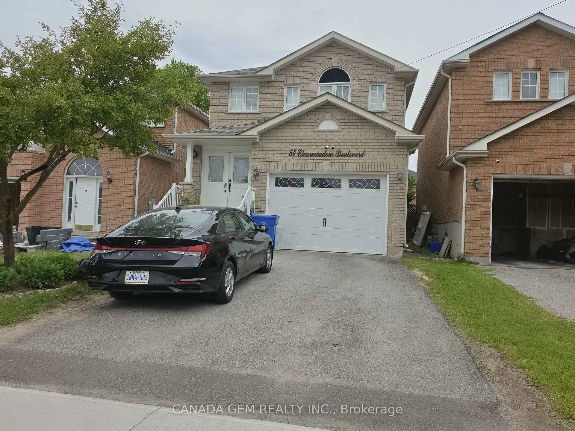 Photo 5 of 54 Clearmeadow Boulevard, Newmarket, Summerhill Estates — HOMEH