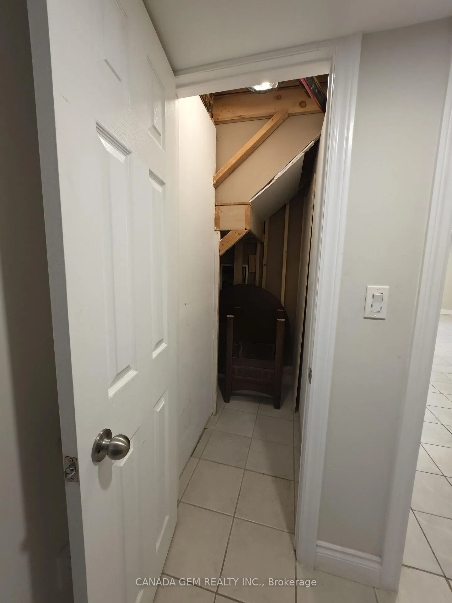 Photo 34 of 54 Clearmeadow Boulevard, Newmarket, Summerhill Estates — HOMEH