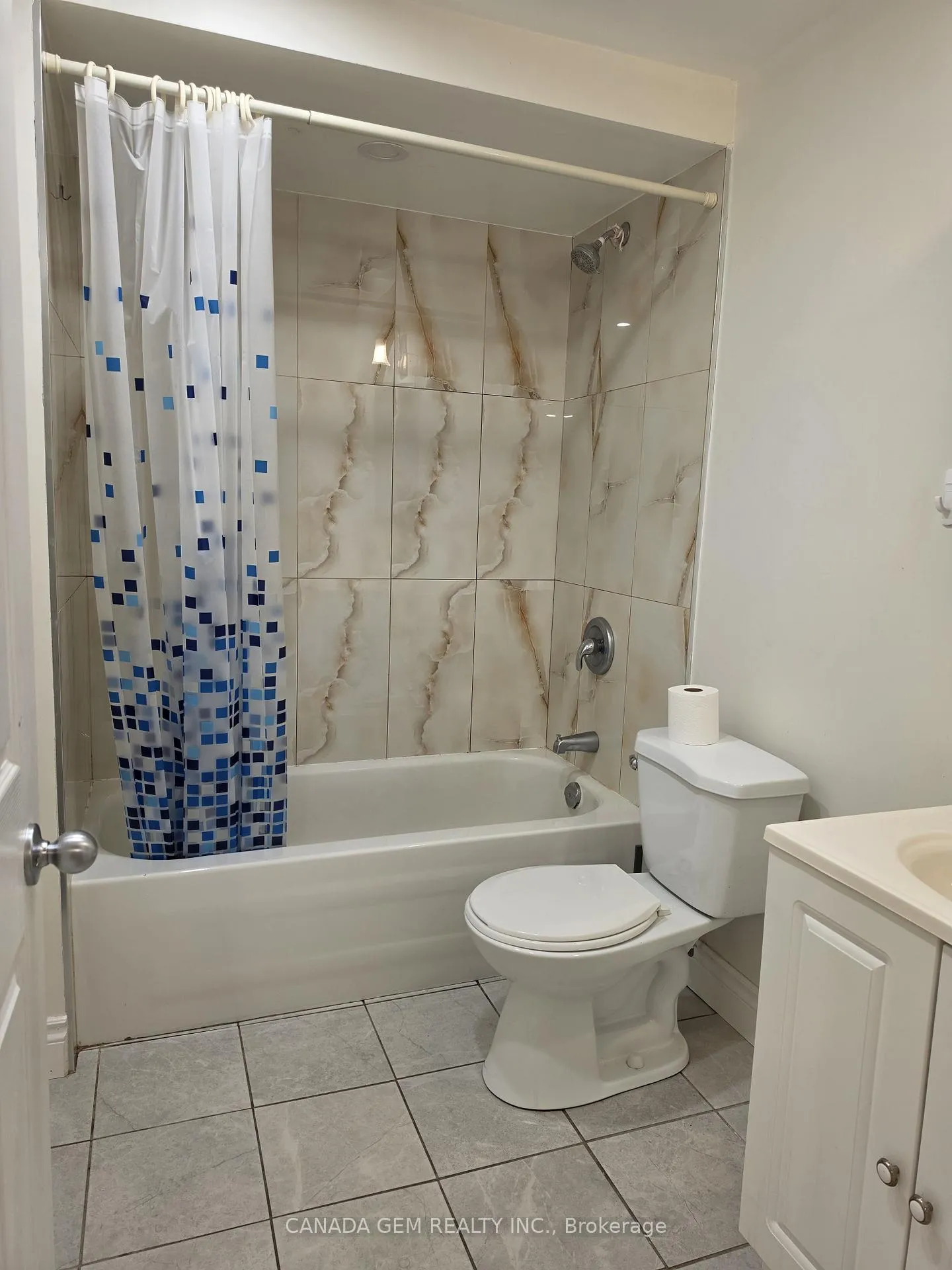 Photo 38 of 54 Clearmeadow Boulevard, Newmarket, Summerhill Estates — HOMEH