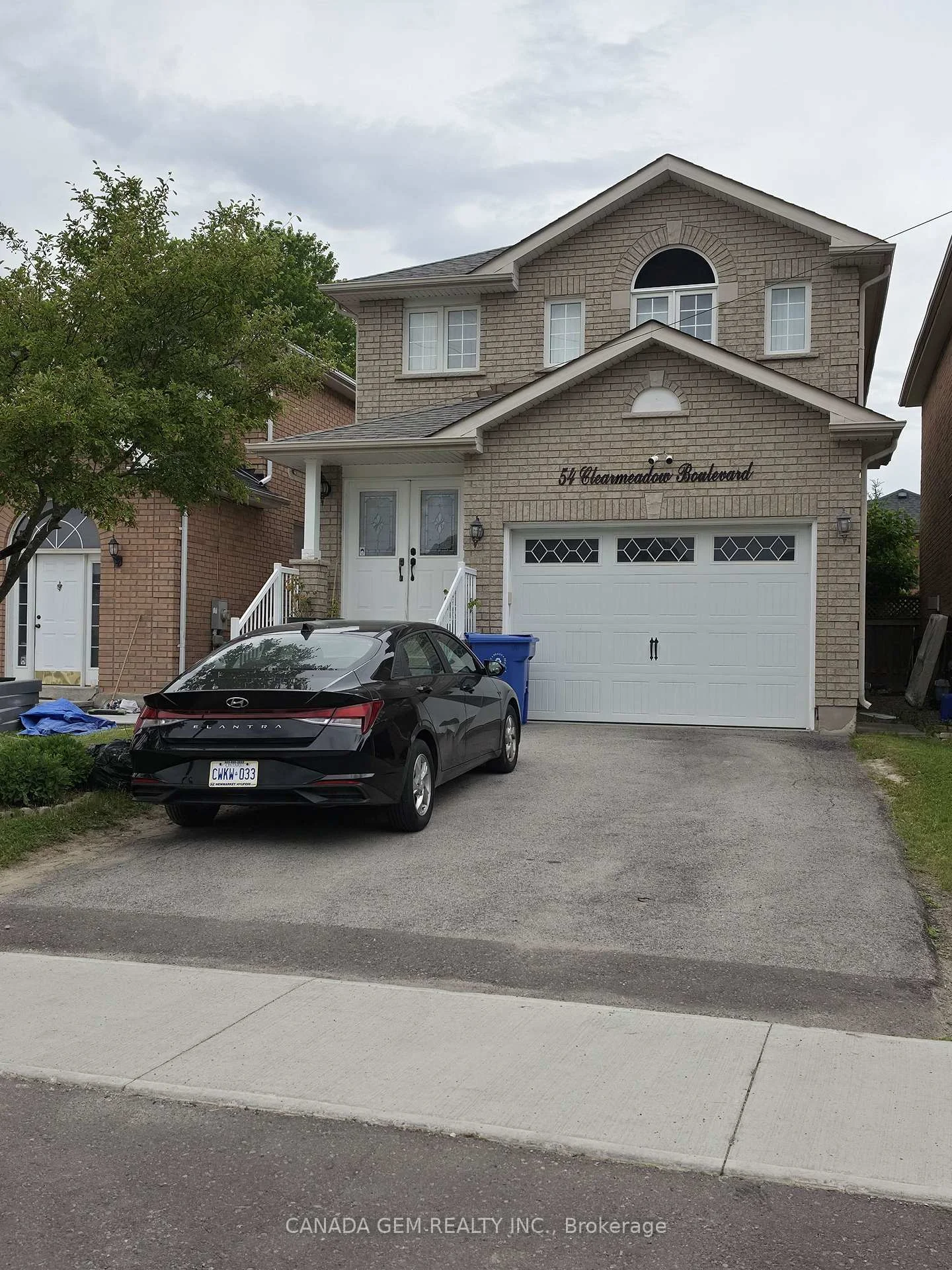 Photo 4 of 54 Clearmeadow Boulevard, Newmarket, Summerhill Estates — HOMEH