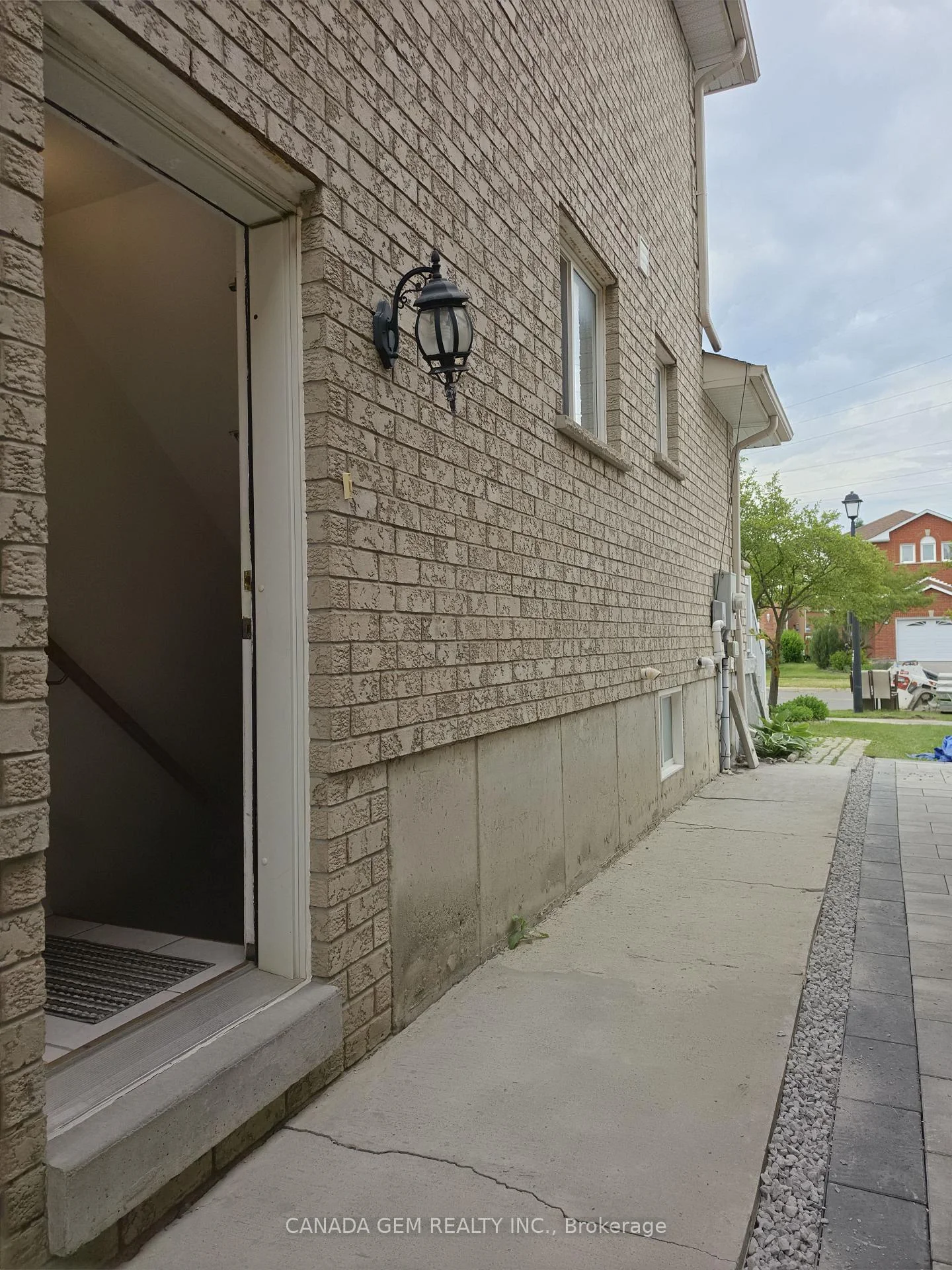 Photo 11 of 54 Clearmeadow Boulevard, Newmarket, Summerhill Estates — HOMEH